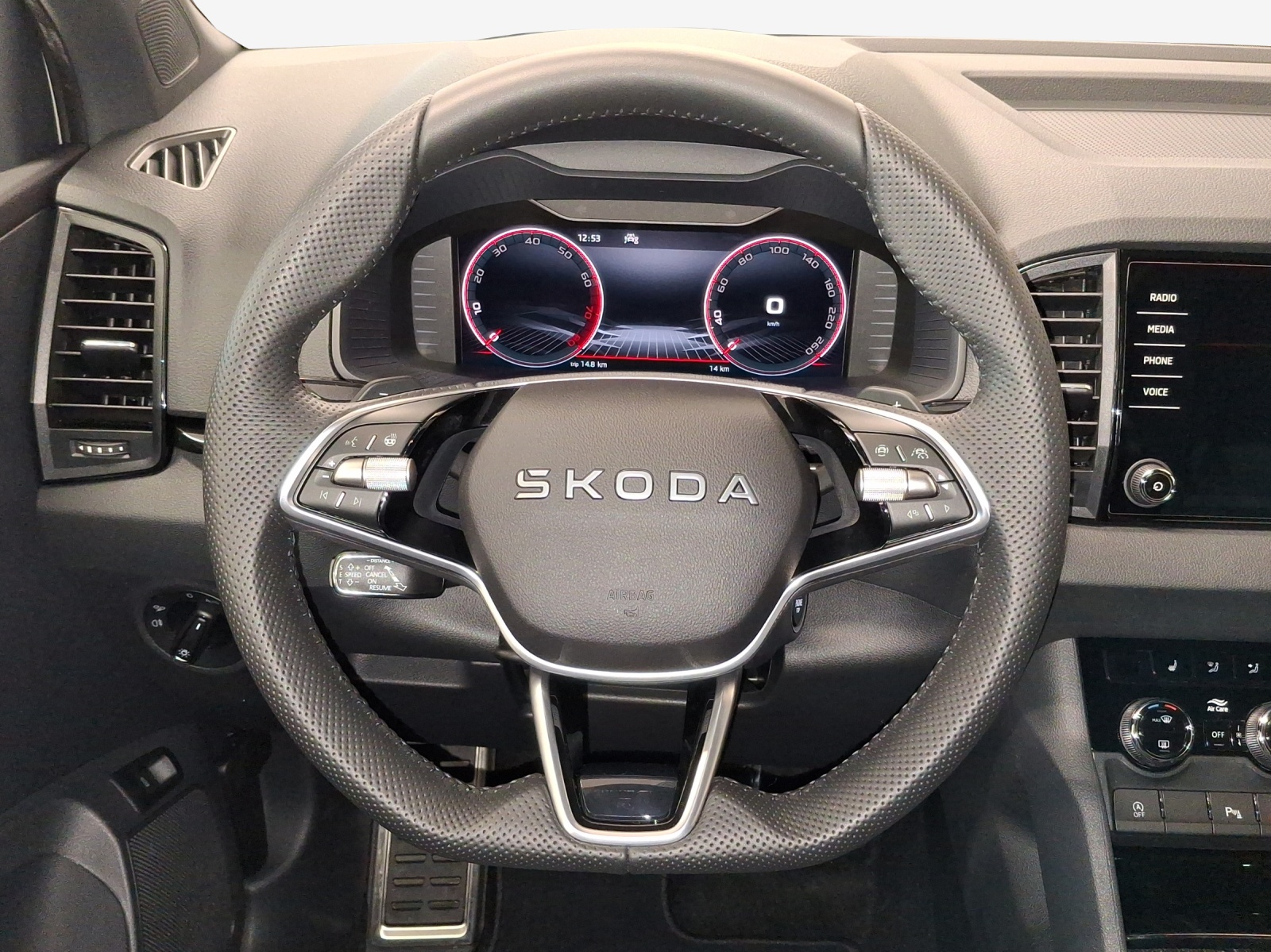 SKODA Karoq 2.0 TSI SportLine 4x4 DSG-image-9