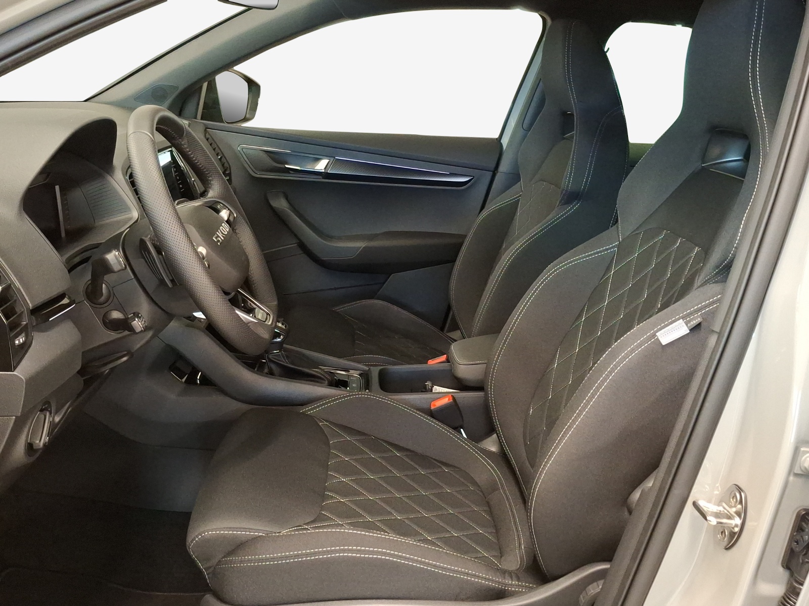 SKODA Karoq 2.0 TSI SportLine 4x4 DSG-image-7