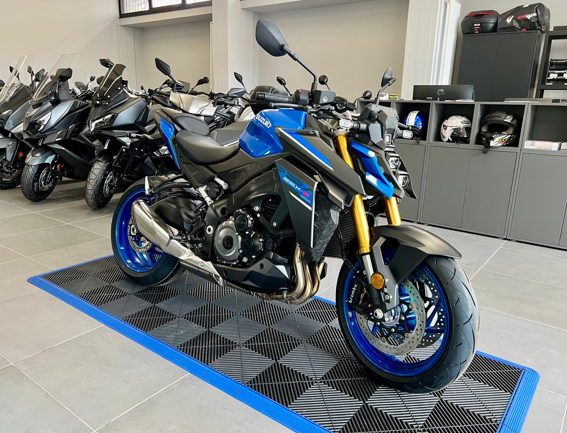 SUZUKI GSX-S 1000