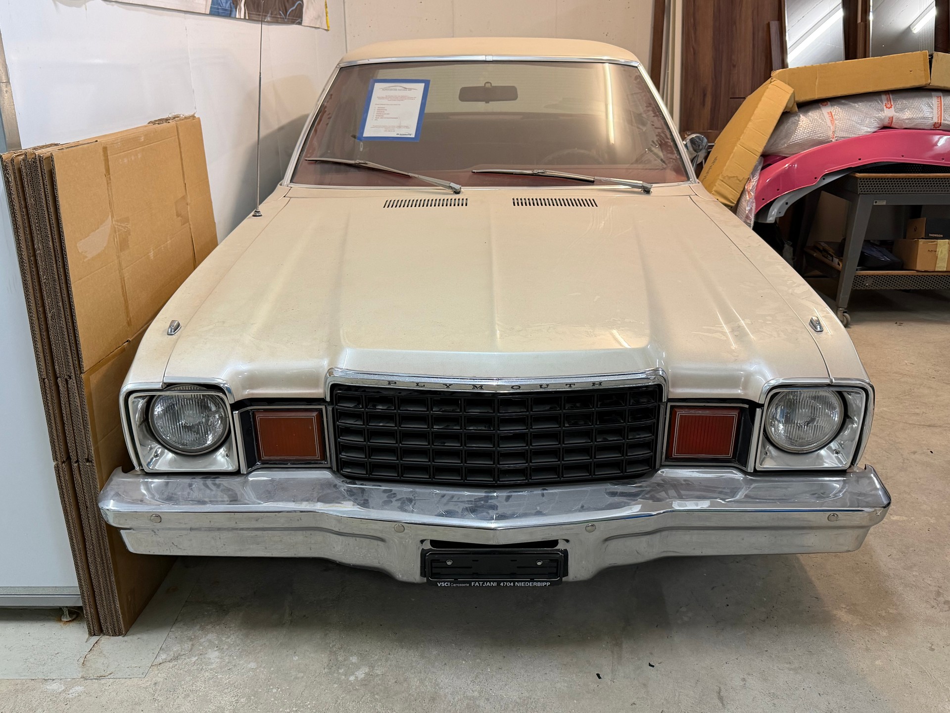 PLYMOUTH Volare-image-0