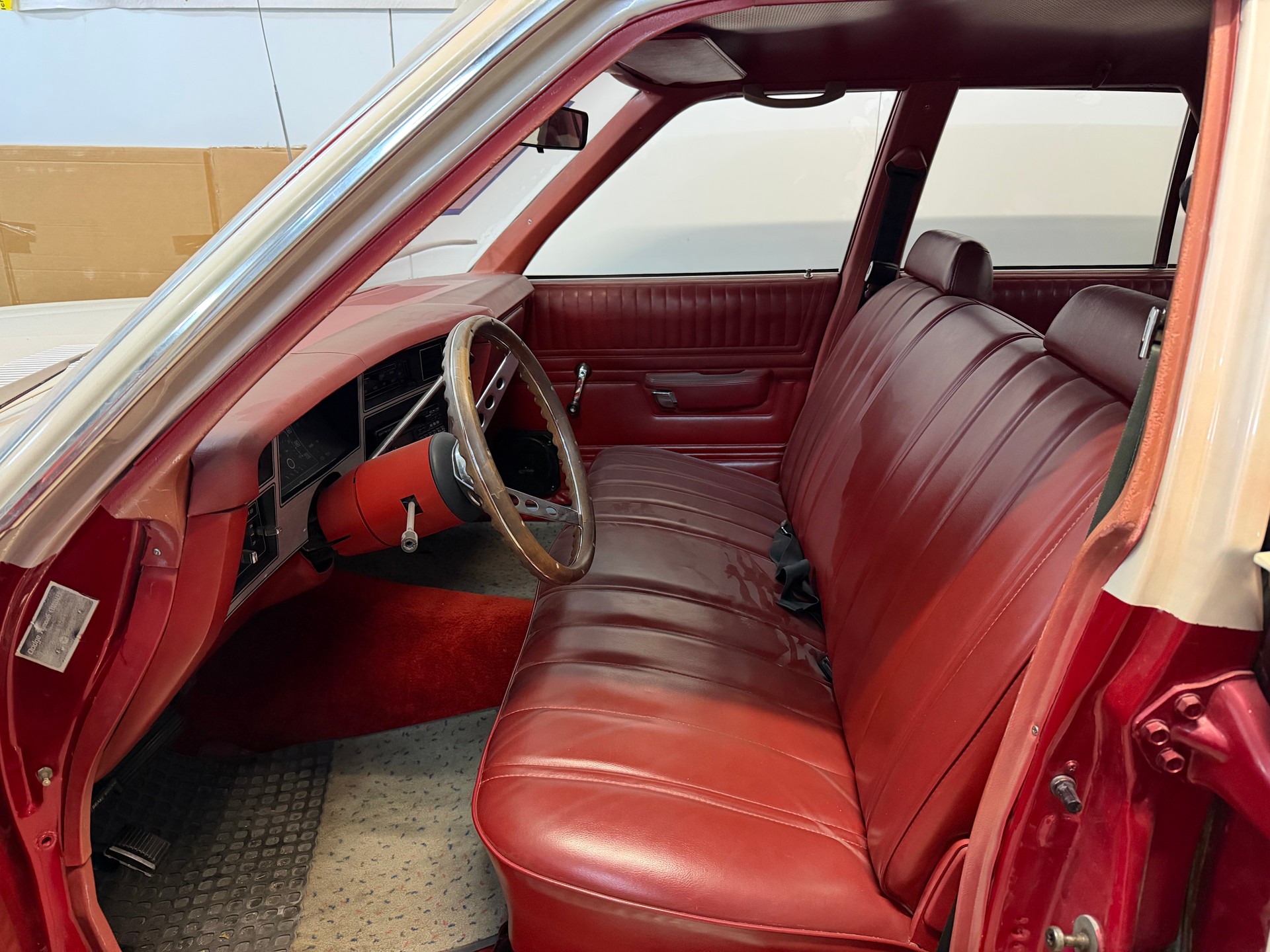PLYMOUTH Volare-image-5