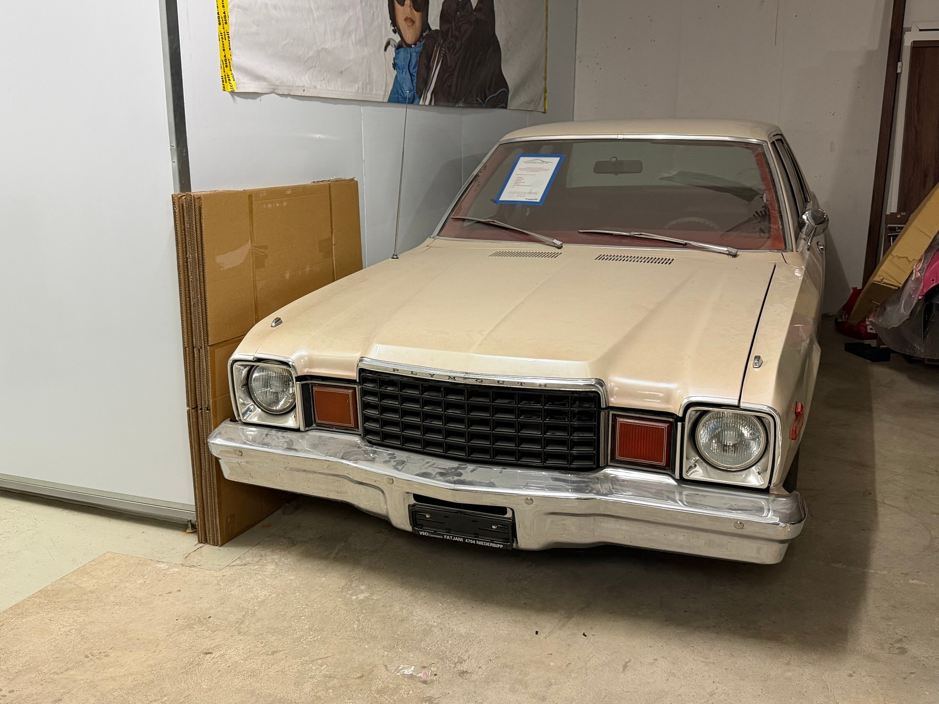 PLYMOUTH Volare-image-1