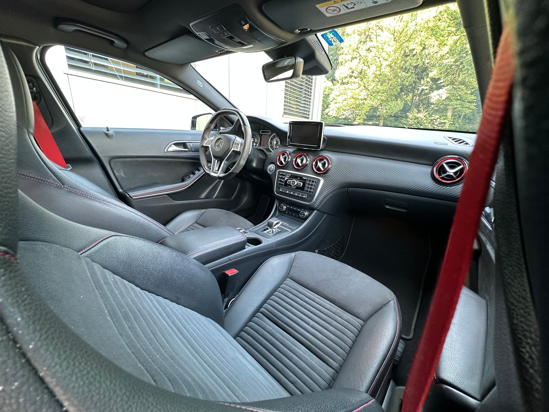 MERCEDES-BENZ A 45 AMG 4Matic Speedshift 7G-DCT-image-17