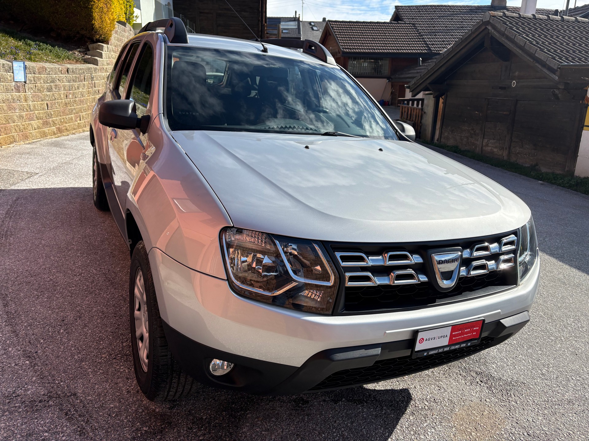 DACIA Duster 1.6 Lauréate 4x4-image-2
