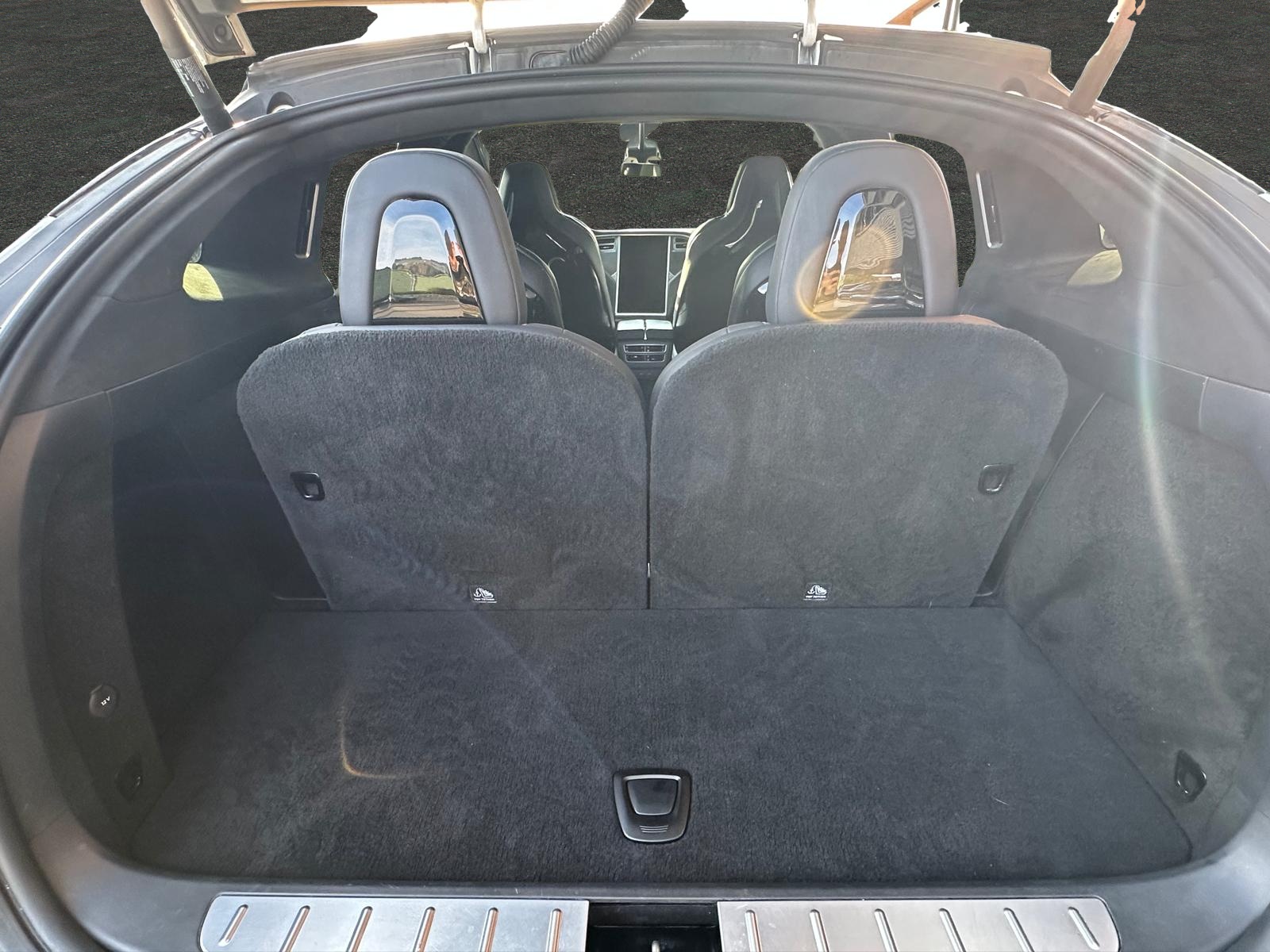 TESLA Model X 90 D / Im Kundenauftrag zu verkaufen-image-17