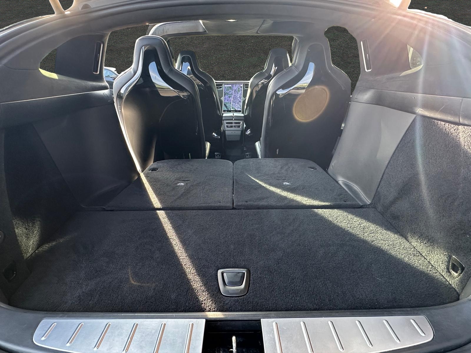 TESLA Model X 90 D / Im Kundenauftrag zu verkaufen-image-18