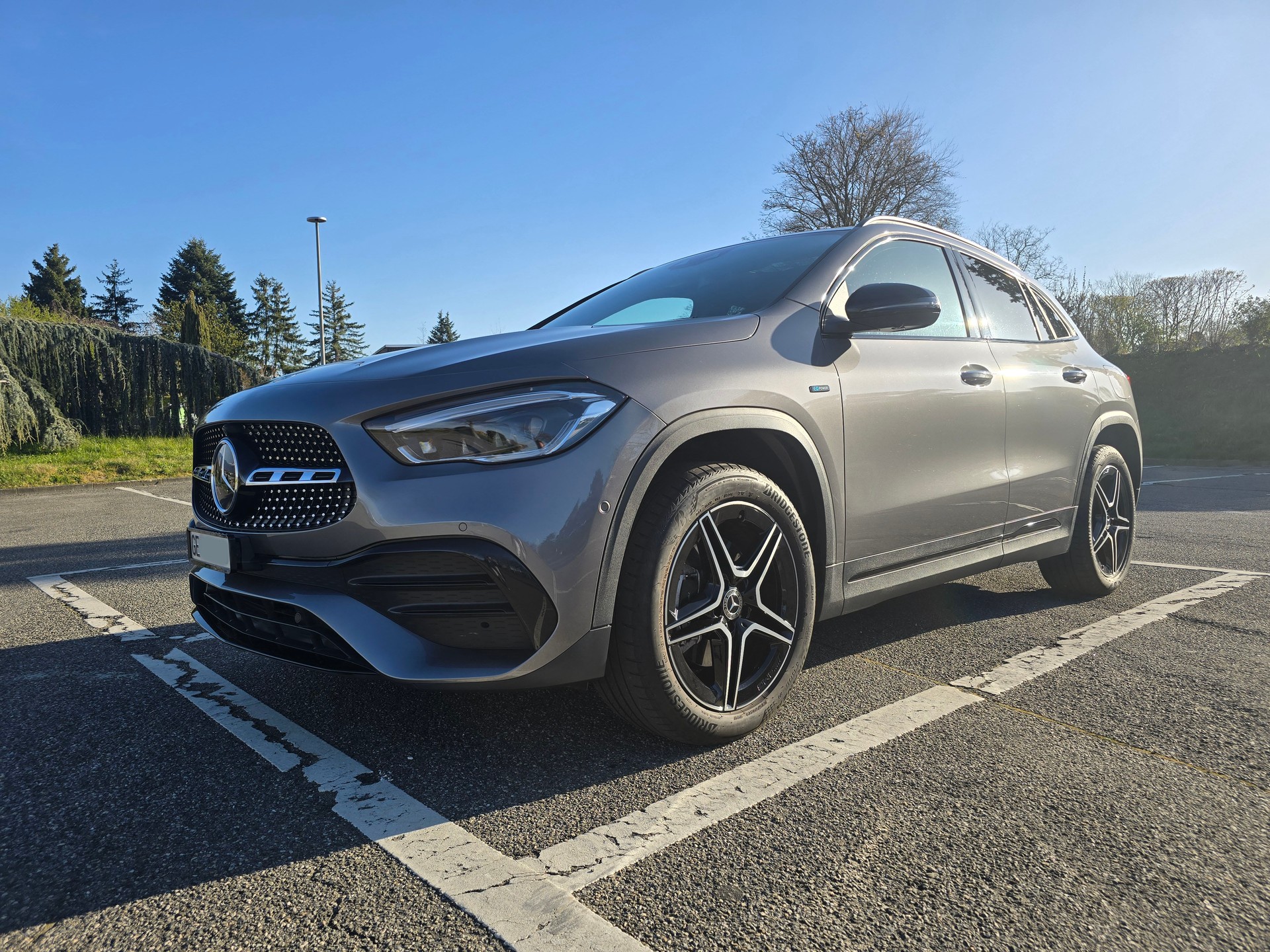 MERCEDES-BENZ GLA 250e AMG Line 8G-DCT