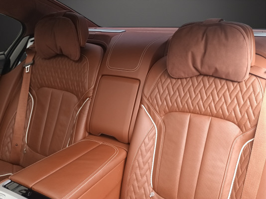 BMW 750Ld xDrive-image-9