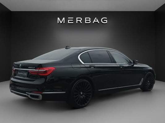 BMW 750Ld xDrive-image-1