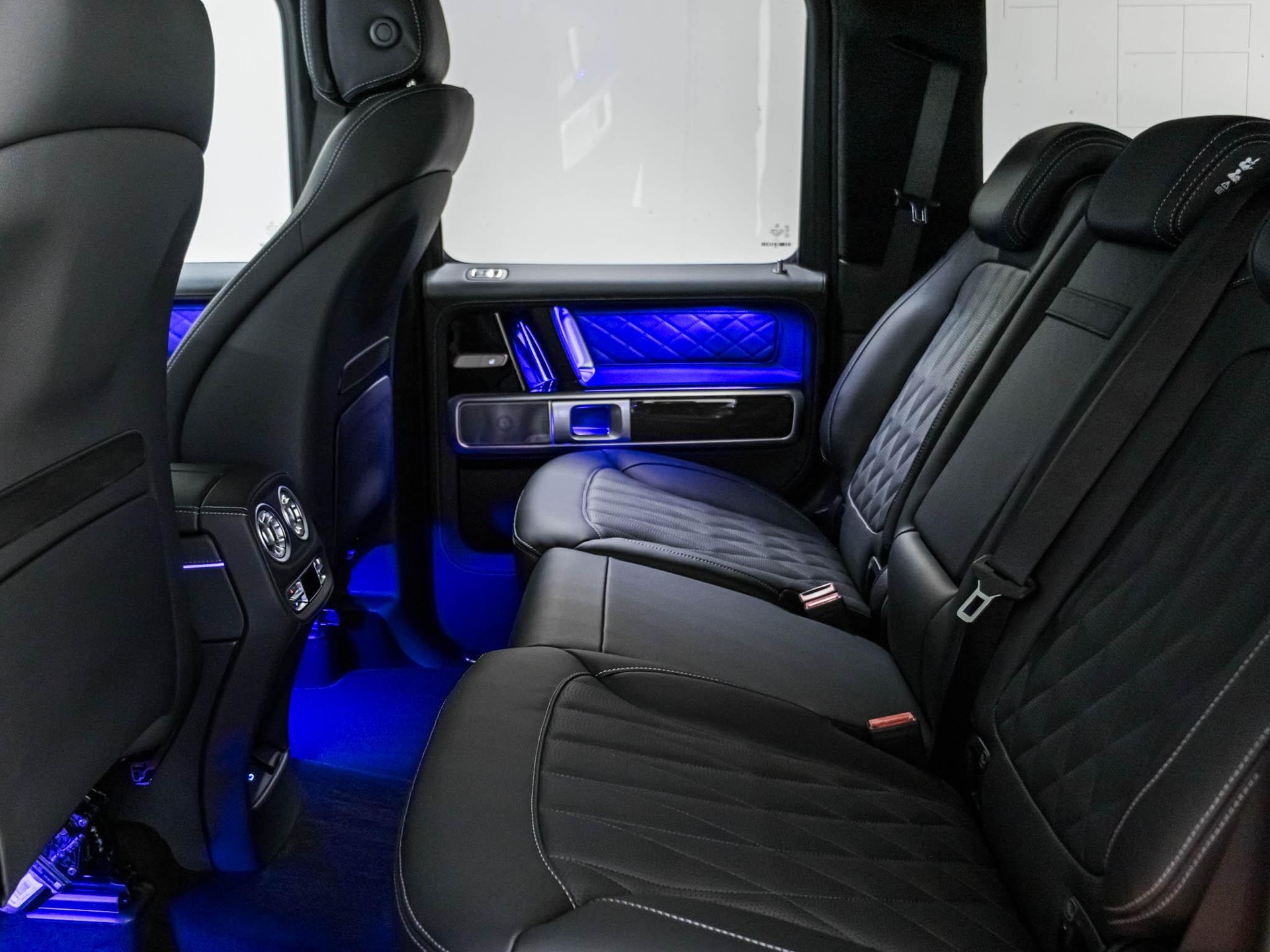 MERCEDES-BENZ G 63 AMG-image-7