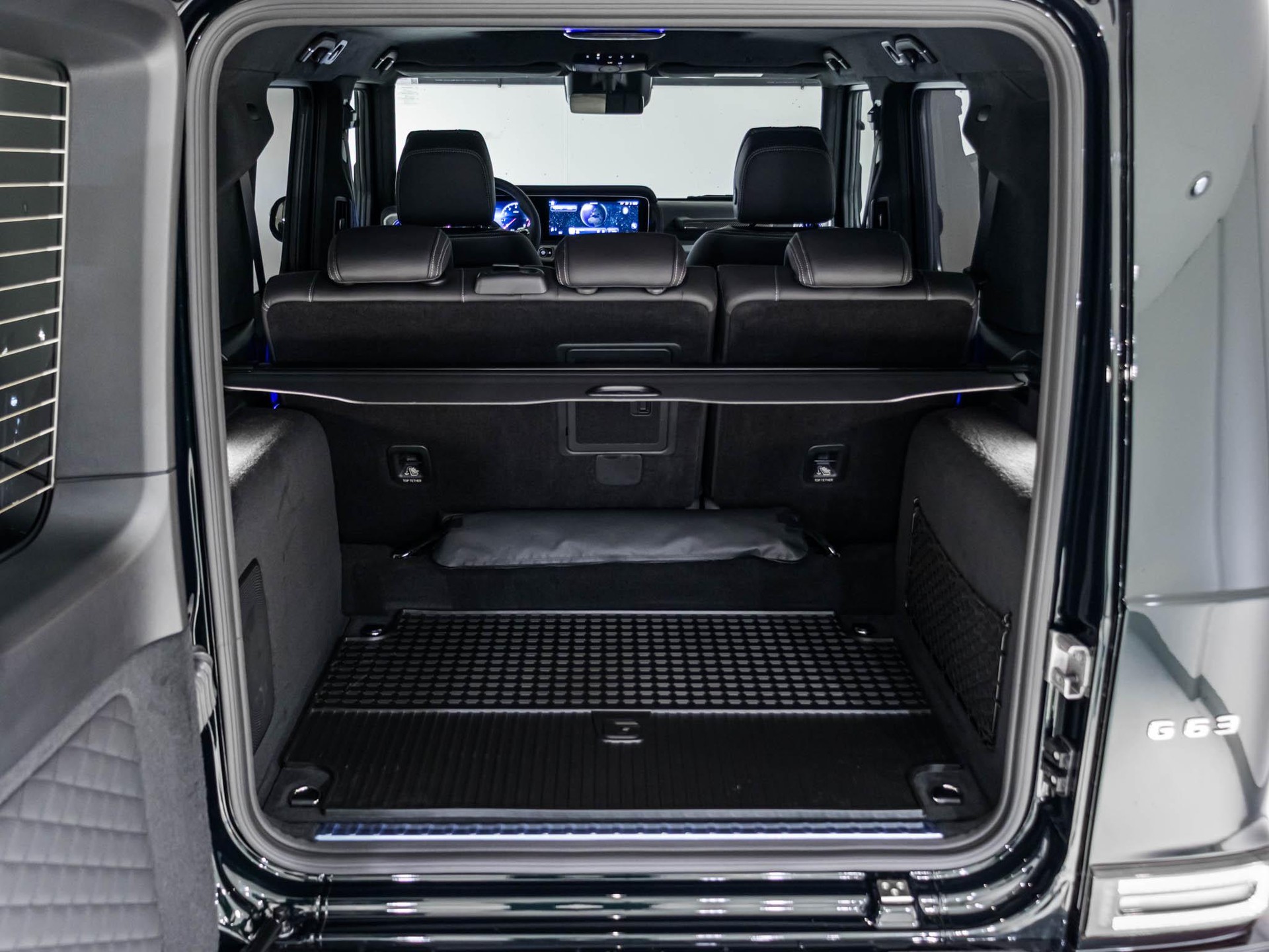 MERCEDES-BENZ G 63 AMG-image-13