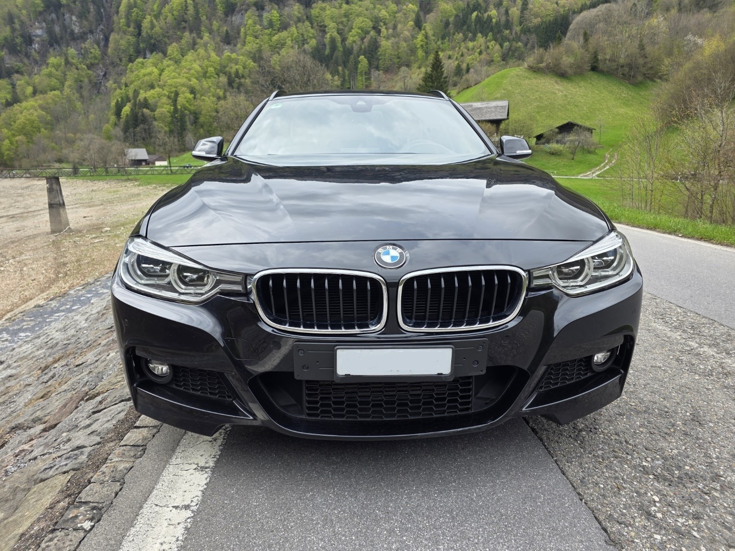 BMW 325d Touring-image-2