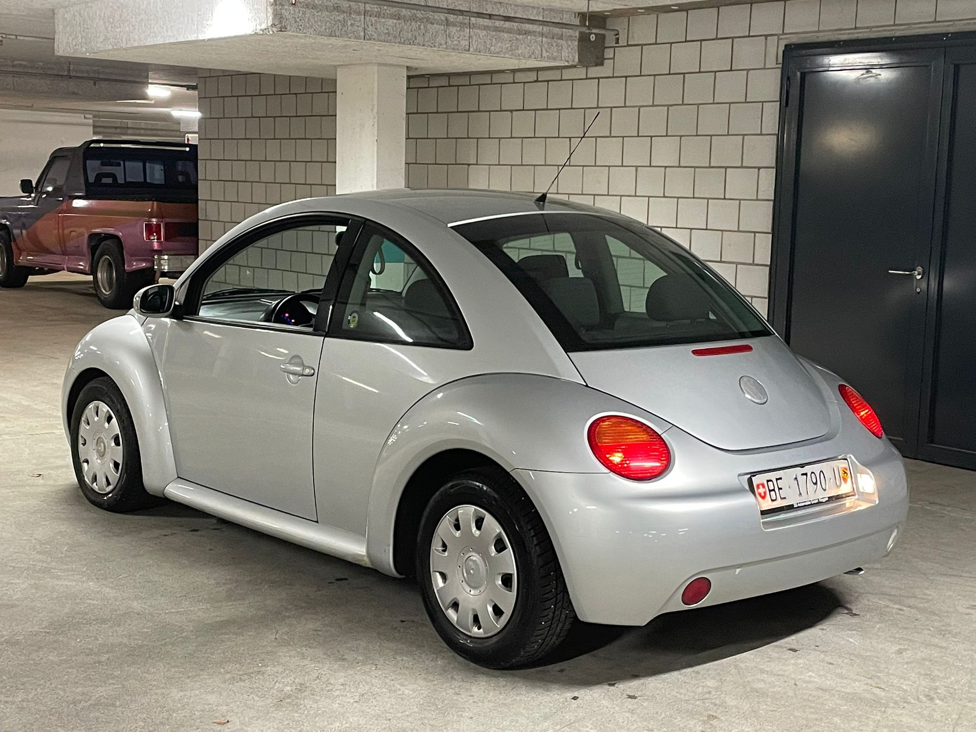 VW Beetle 1.9 TDI // MFK NEU-showroom-element-3