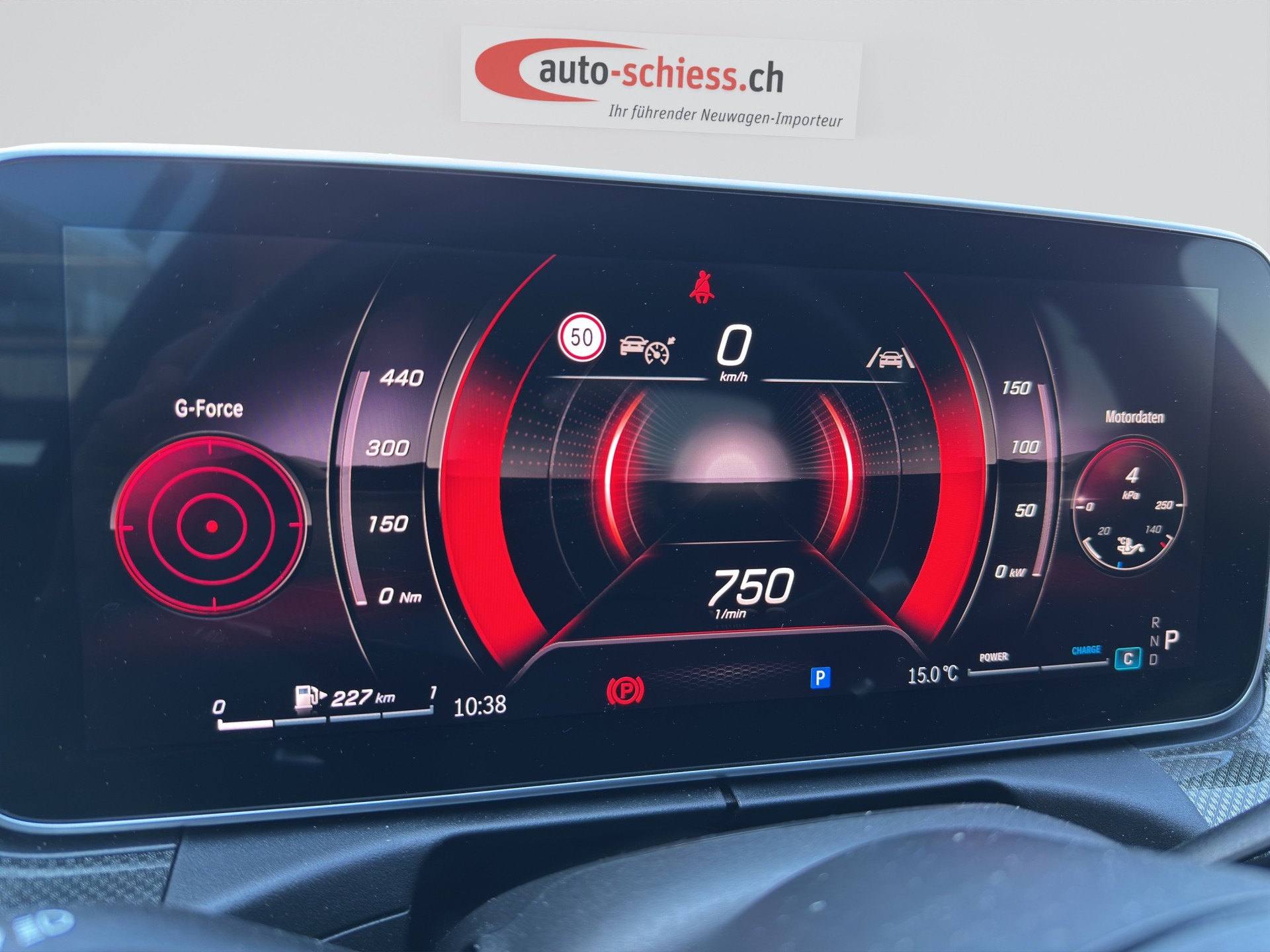 MERCEDES-BENZ C 220 d AMG Night 9G-Tronic-image-10
