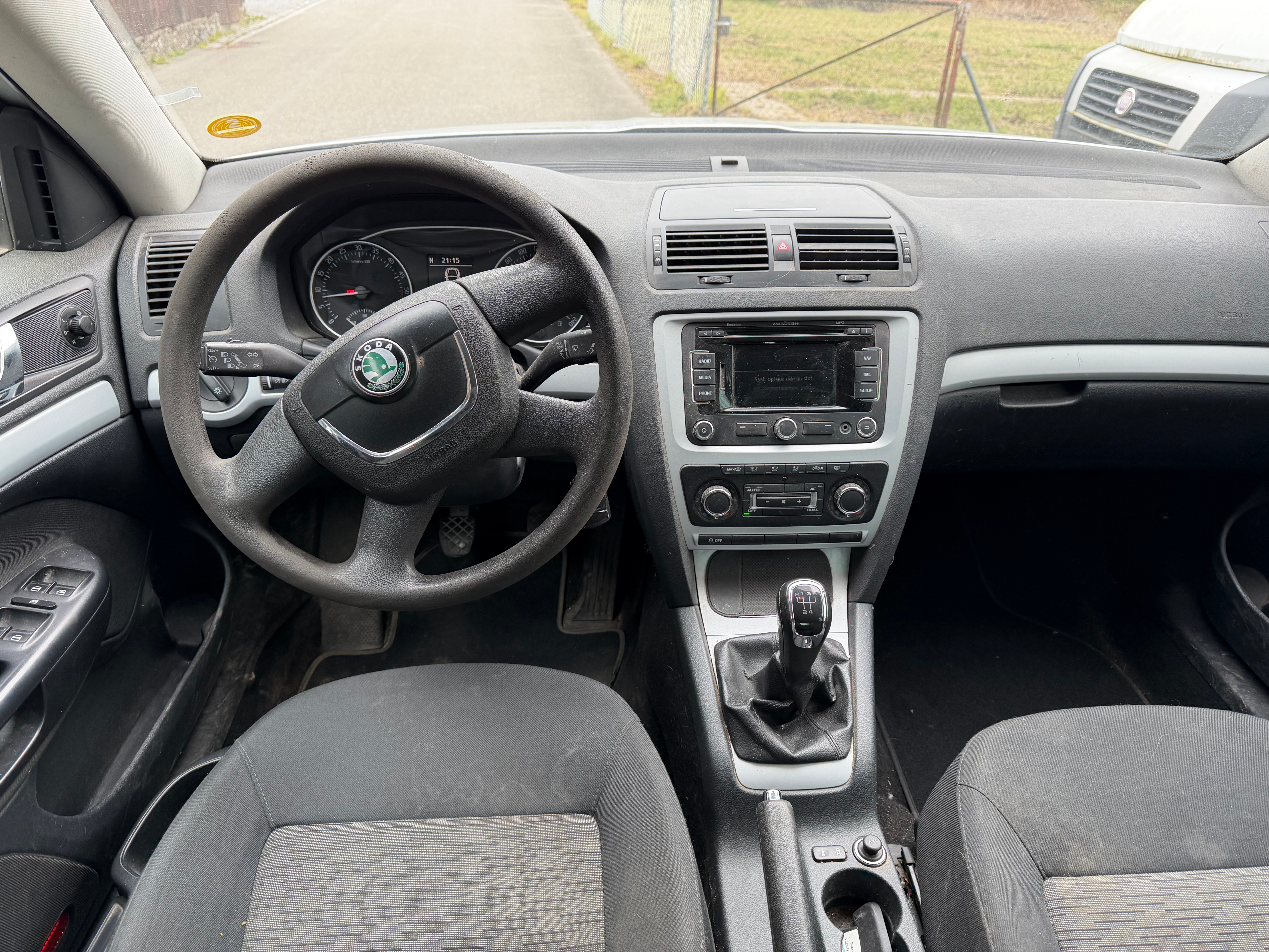 SKODA Octavia Combi 1.6 TDI Ambiente — slika 6