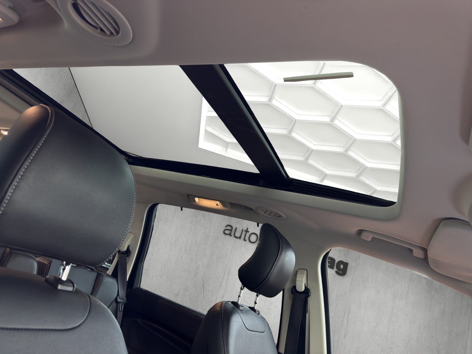 FORD Galaxy 2.0 TDCi Titanium AWD Automatic-image-11