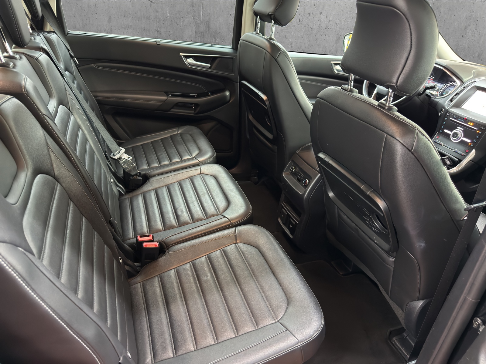 FORD Galaxy 2.0 TDCi Titanium AWD Automatic-image-12