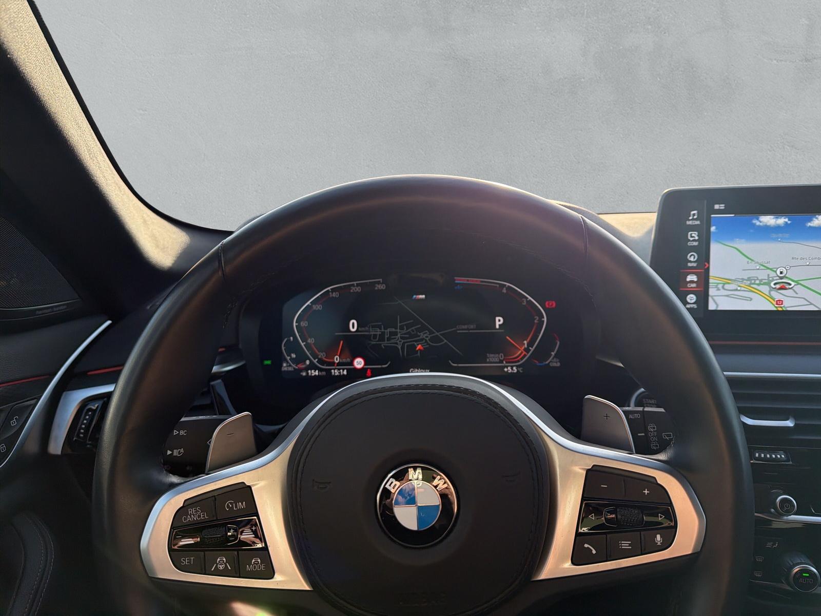 BMW 520d Touring M Sport xDrive G31 (CH) **Action de leasing 1.9%**-image-17