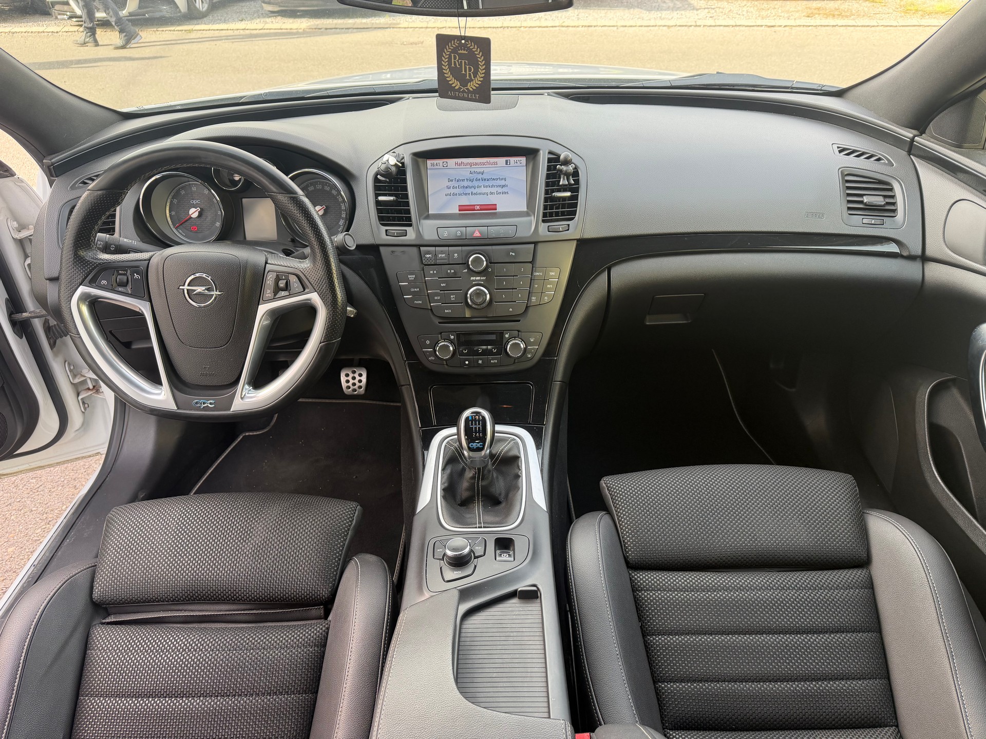 OPEL Insignia 2.8 Turbo OPC 4WD-image-11