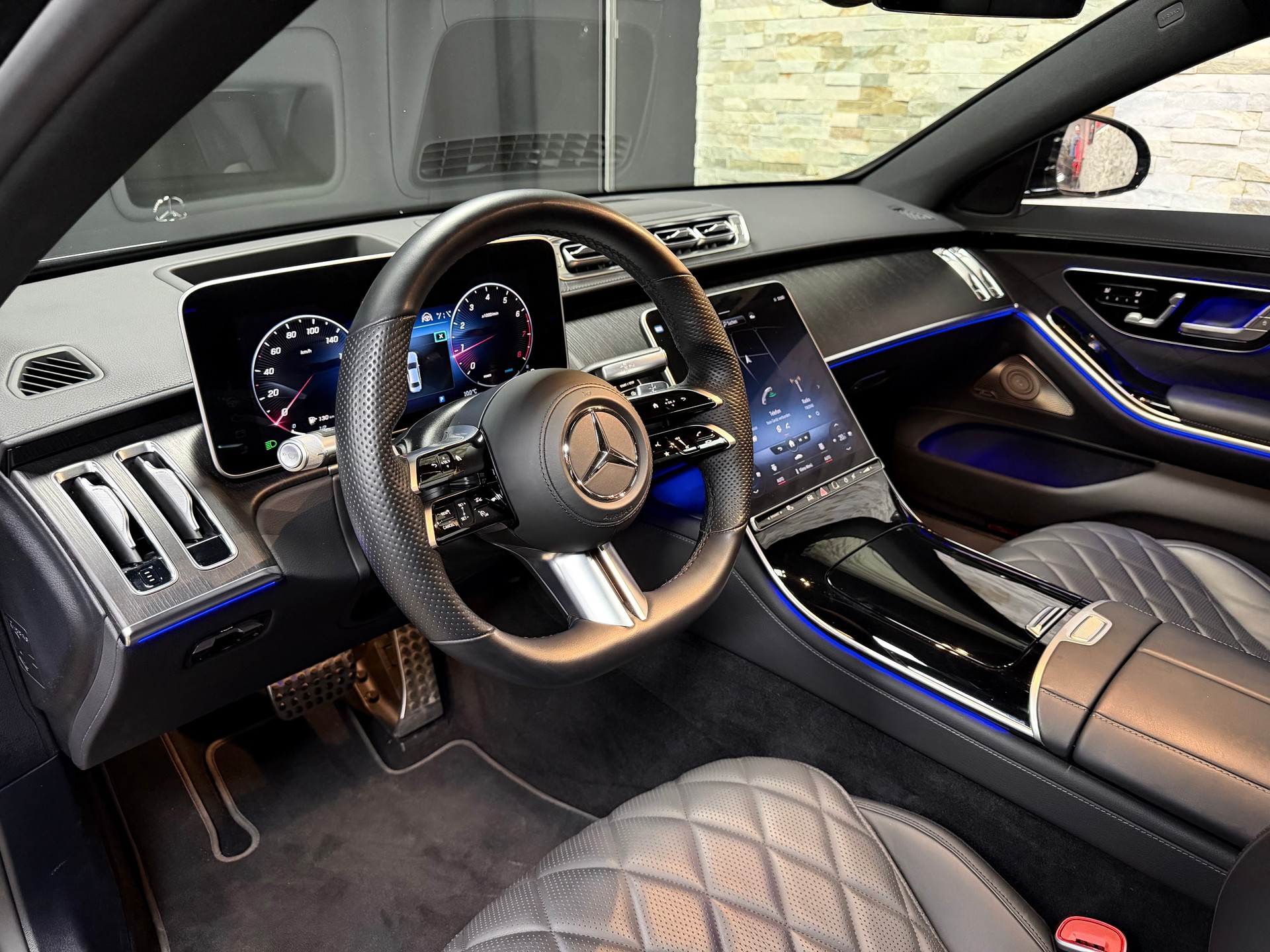 MERCEDES-BENZ S 580 L 4Matic AMG Line 9G-Tronic-image-12