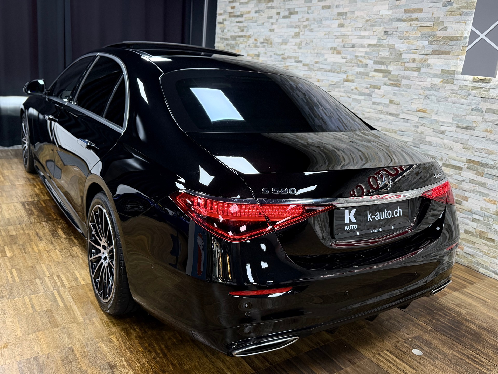 MERCEDES-BENZ S 580 L 4Matic AMG Line 9G-Tronic-showroom-element-2