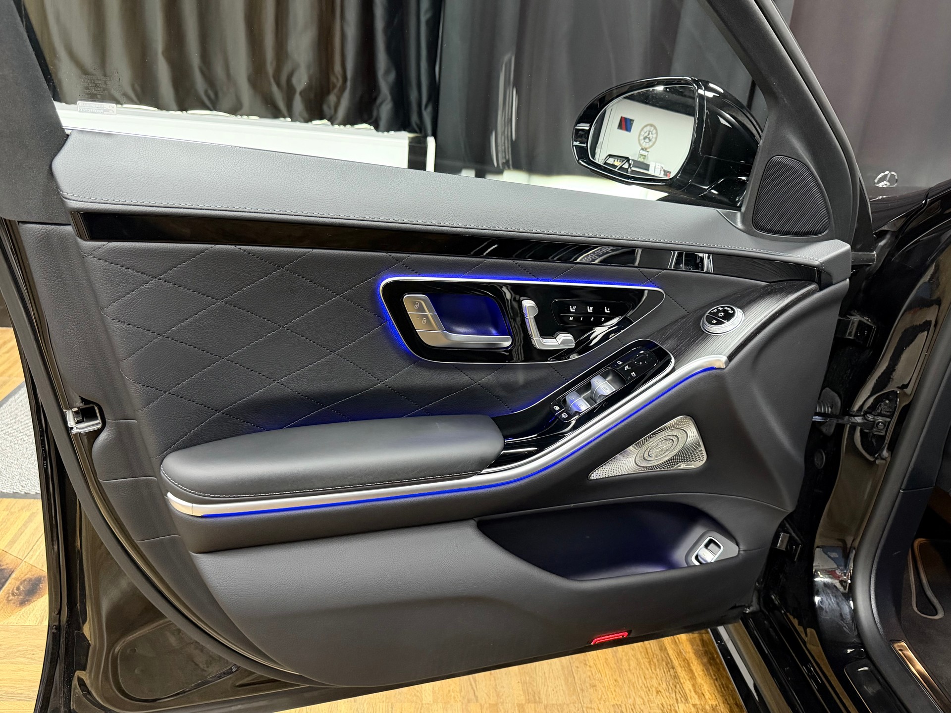 MERCEDES-BENZ S 580 L 4Matic AMG Line 9G-Tronic-image-10
