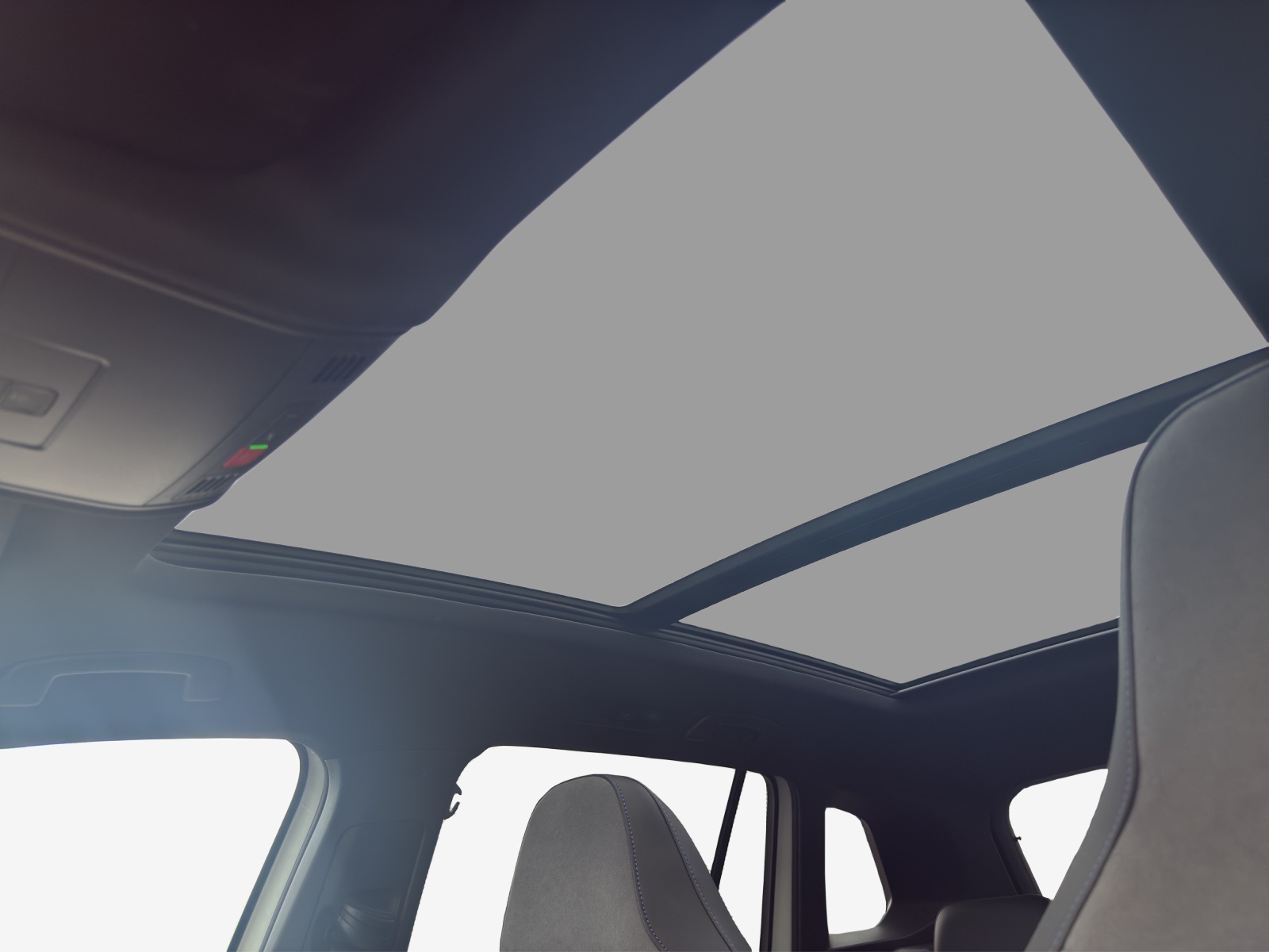 VW Tiguan 2.0TSI R 4Motion DSG-image-14