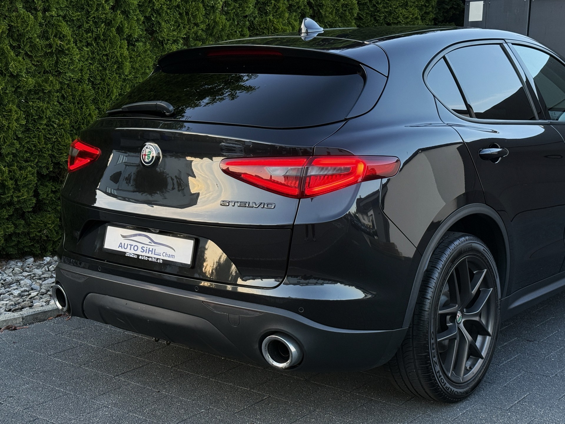 ALFA ROMEO Stelvio 2.0 First Edition Q4 Automatic / Anhängerkupplung-image-9