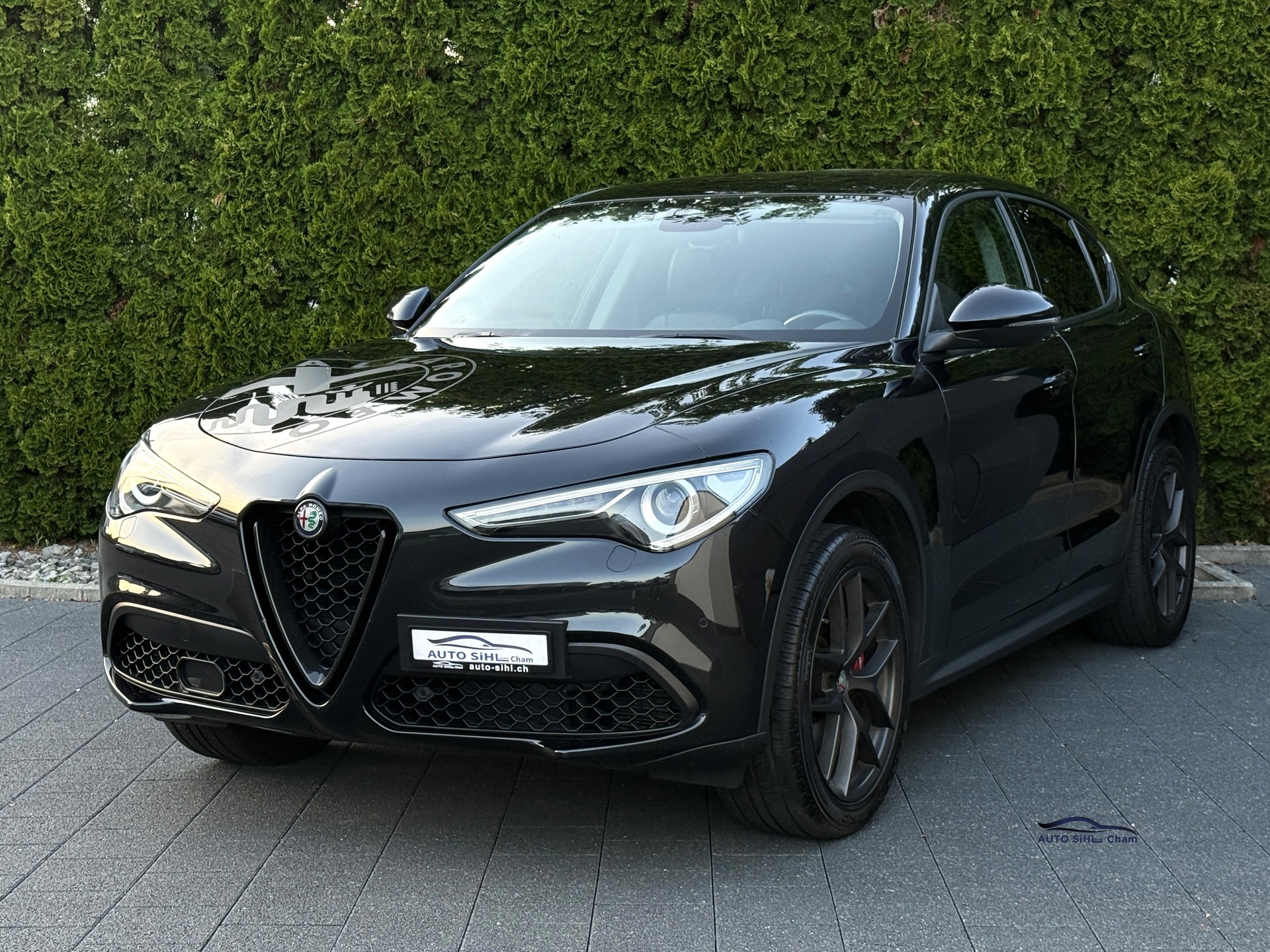 ALFA ROMEO Stelvio 2.0 First Edition Q4 Automatic / Anhängerkupplung