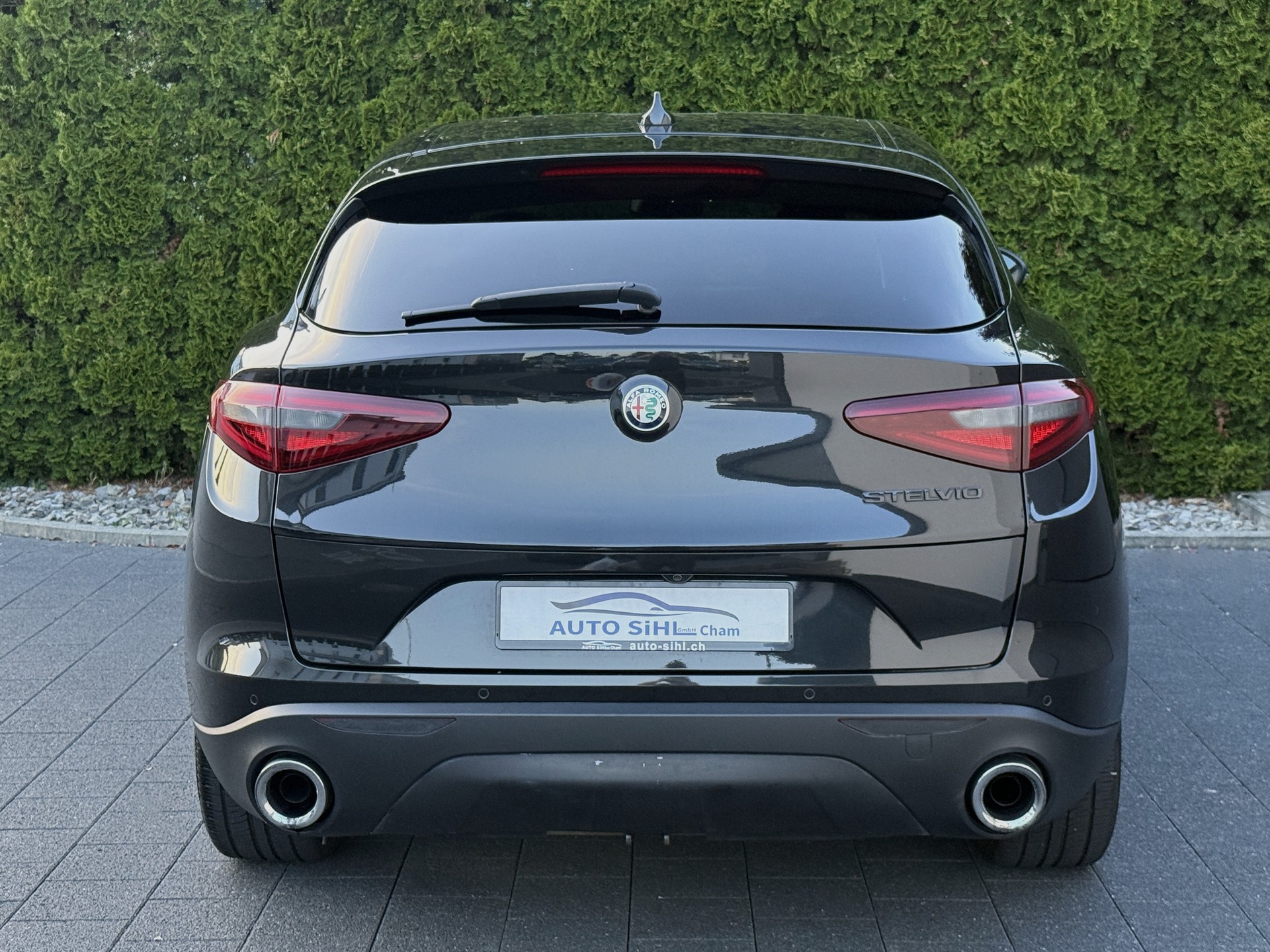 ALFA ROMEO Stelvio 2.0 First Edition Q4 Automatic / Anhängerkupplung-image-12