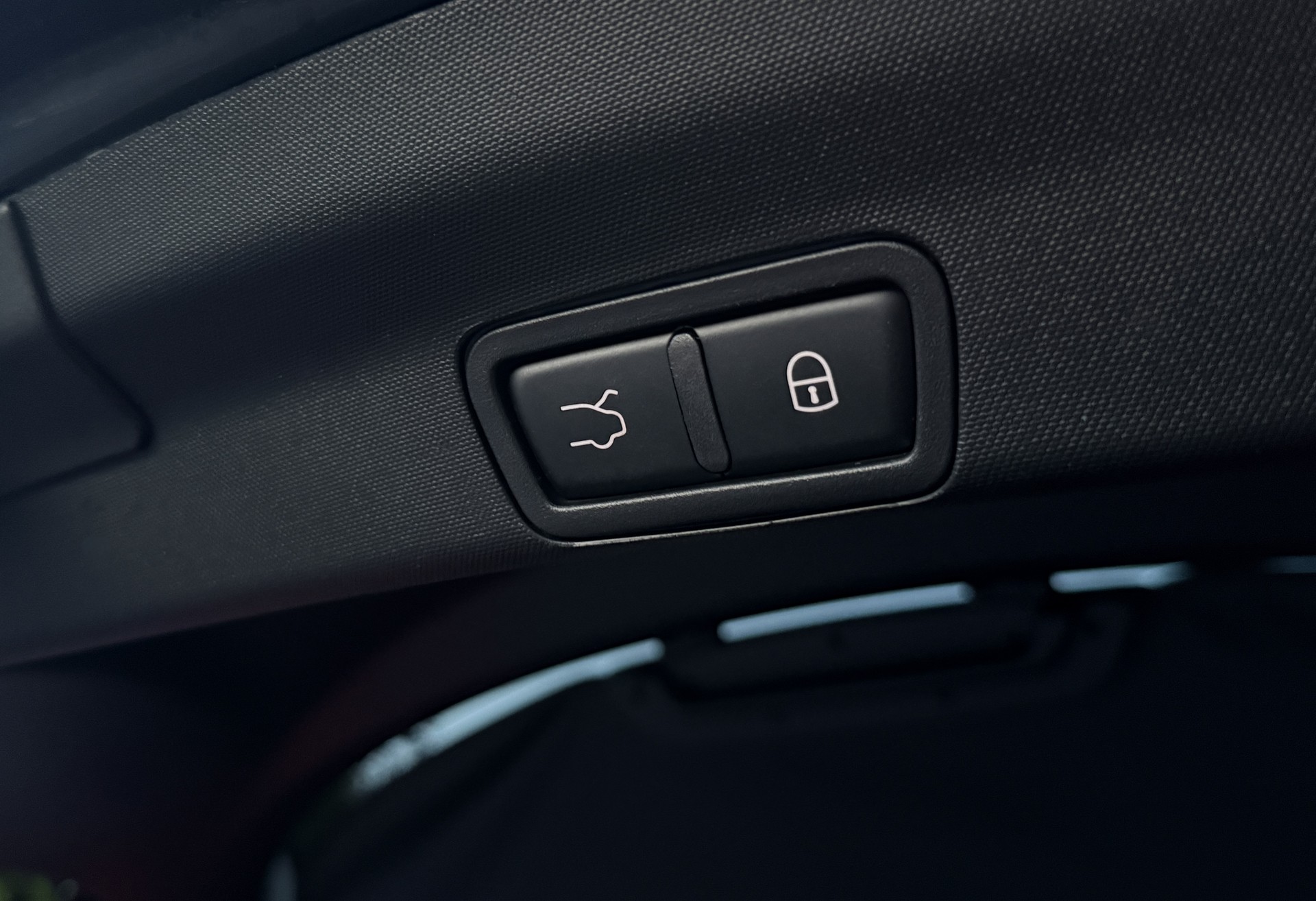 ALFA ROMEO Stelvio 2.0 First Edition Q4 Automatic / Anhängerkupplung-image-30