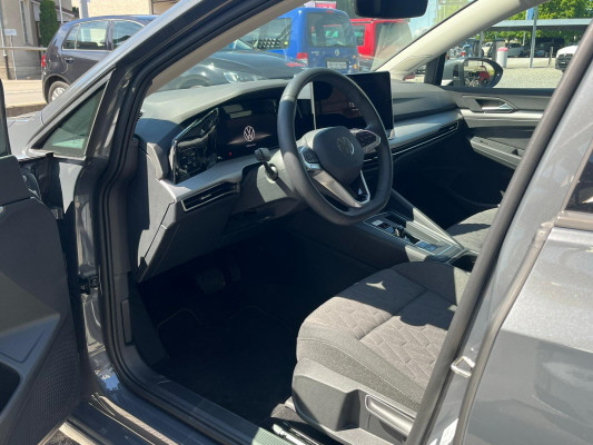 VW Golf Va 1.5 e TSI Life-image-12