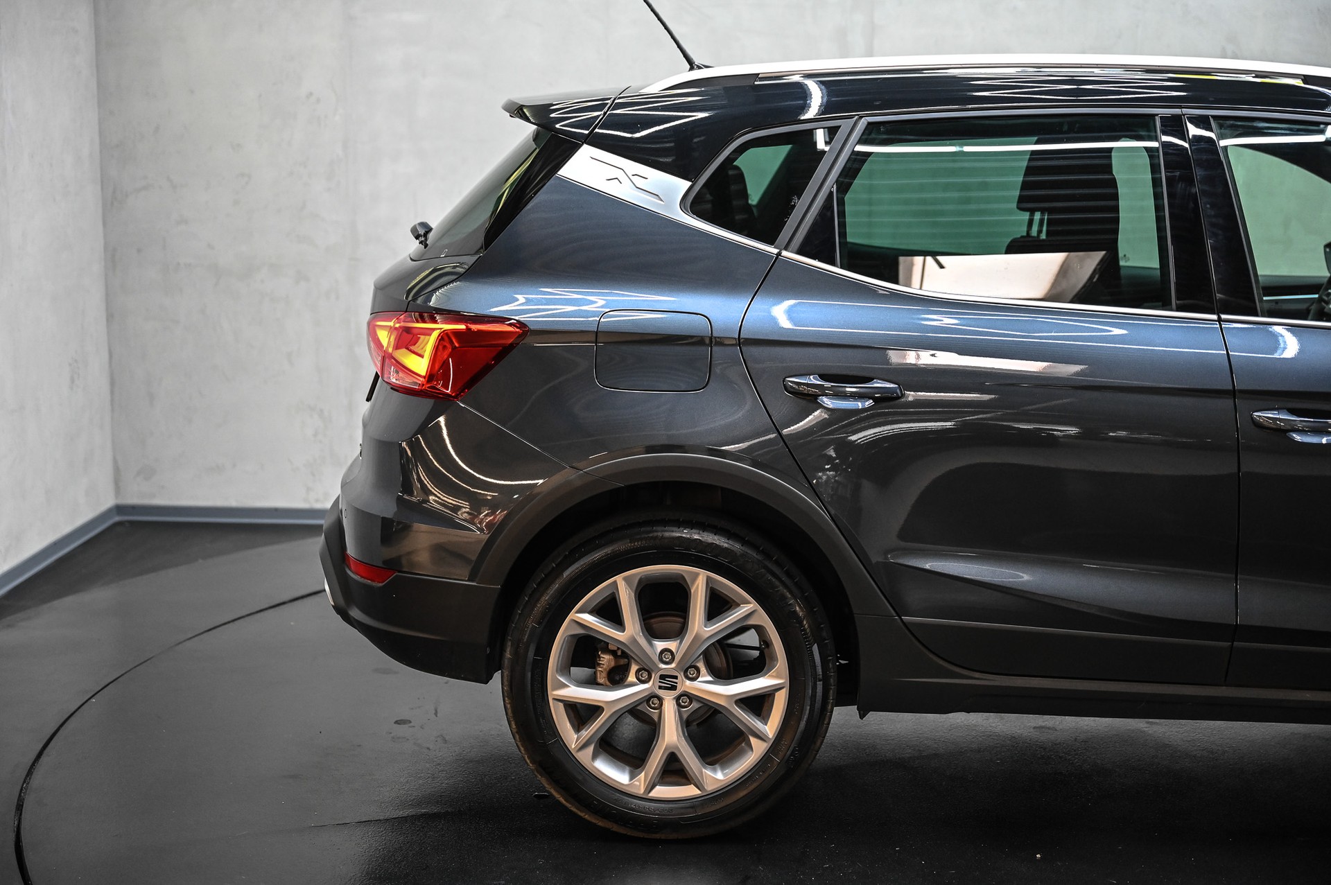 SEAT Arona 1.0 TSI 115 FR DSG-image-13