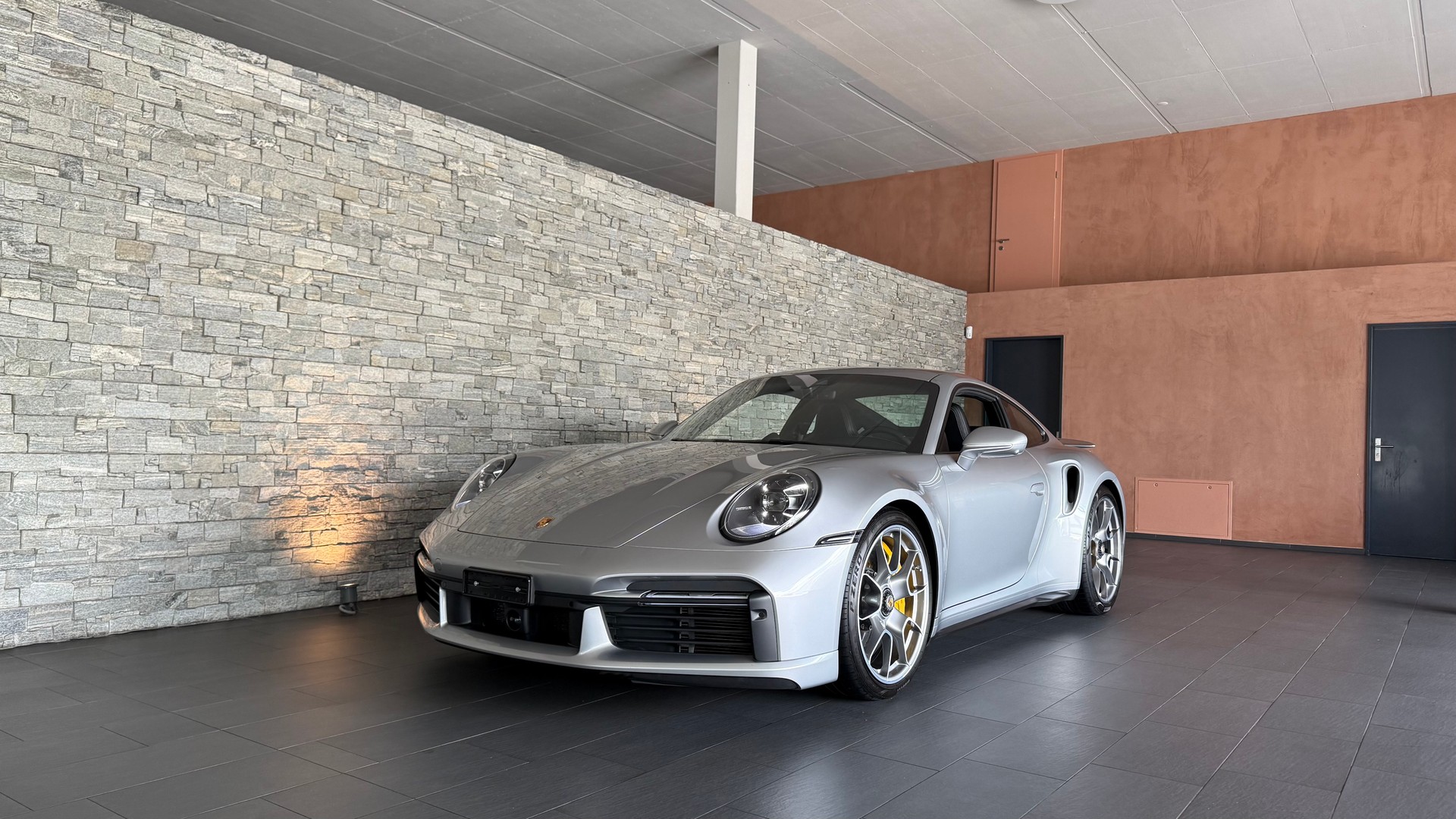 PORSCHE 911 Turbo S PDK