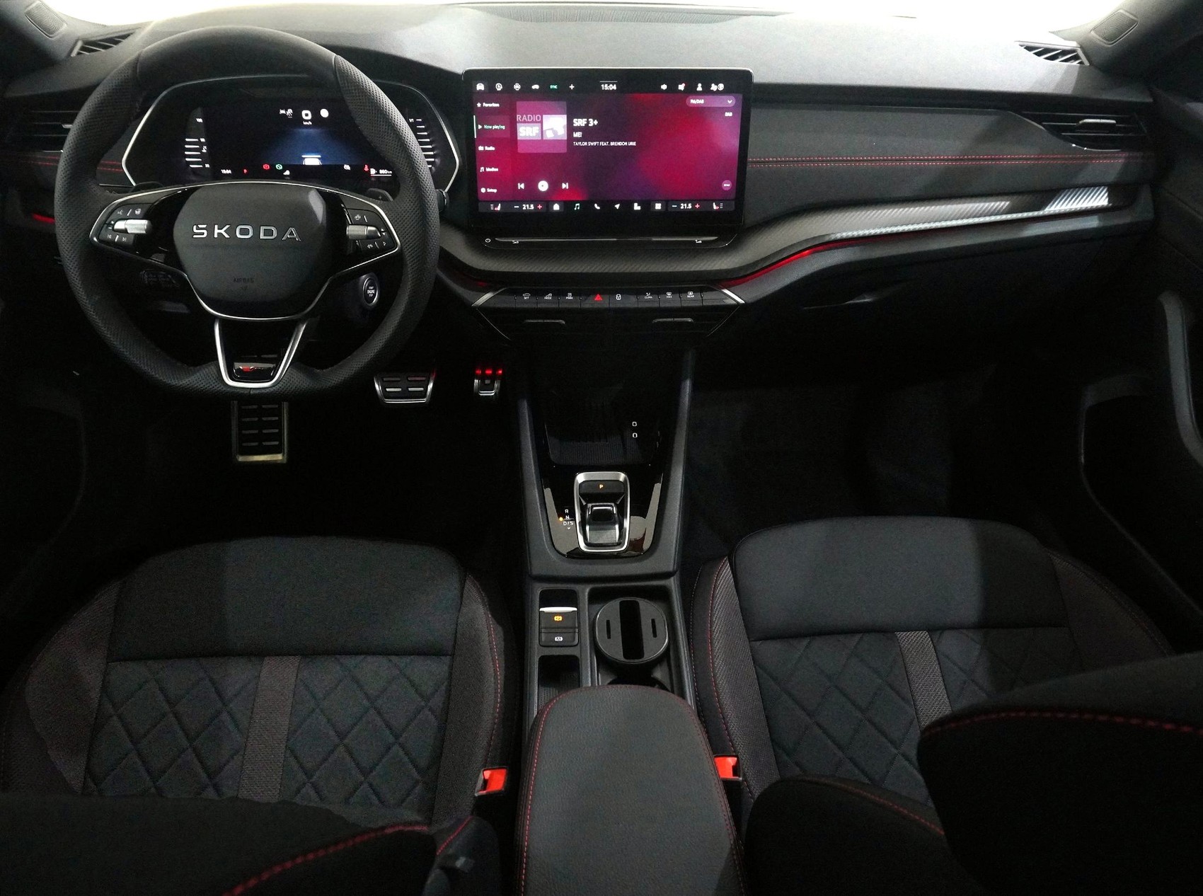 SKODA Octavia 2.0 TSI RS DSG-image-11