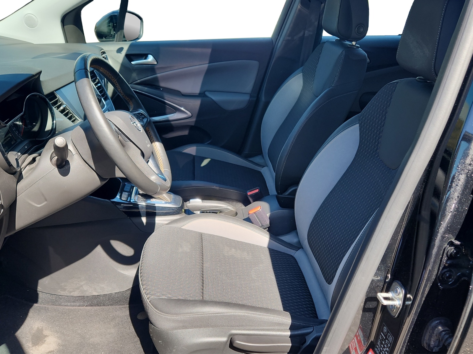 OPEL Crossland X 1.2i Ultimate Automat-image-8