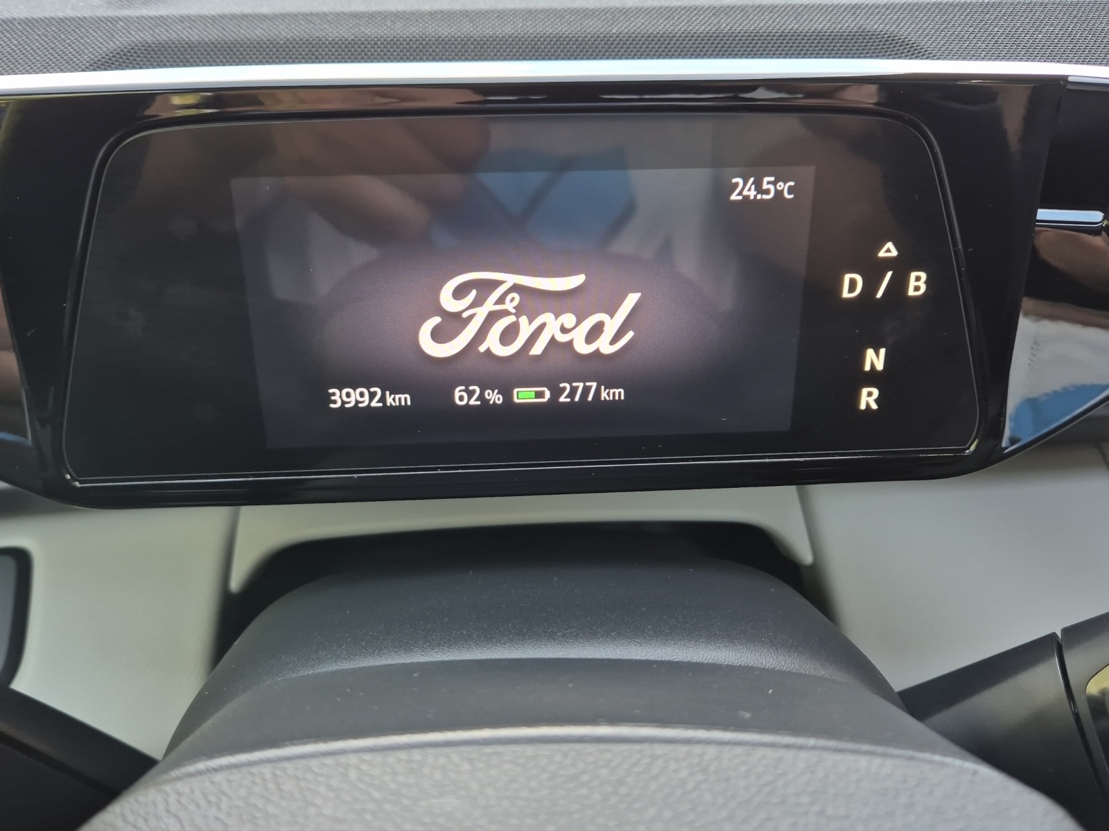 FORD Explorer Elektro Dual Extended Range Premium AWD-image-10