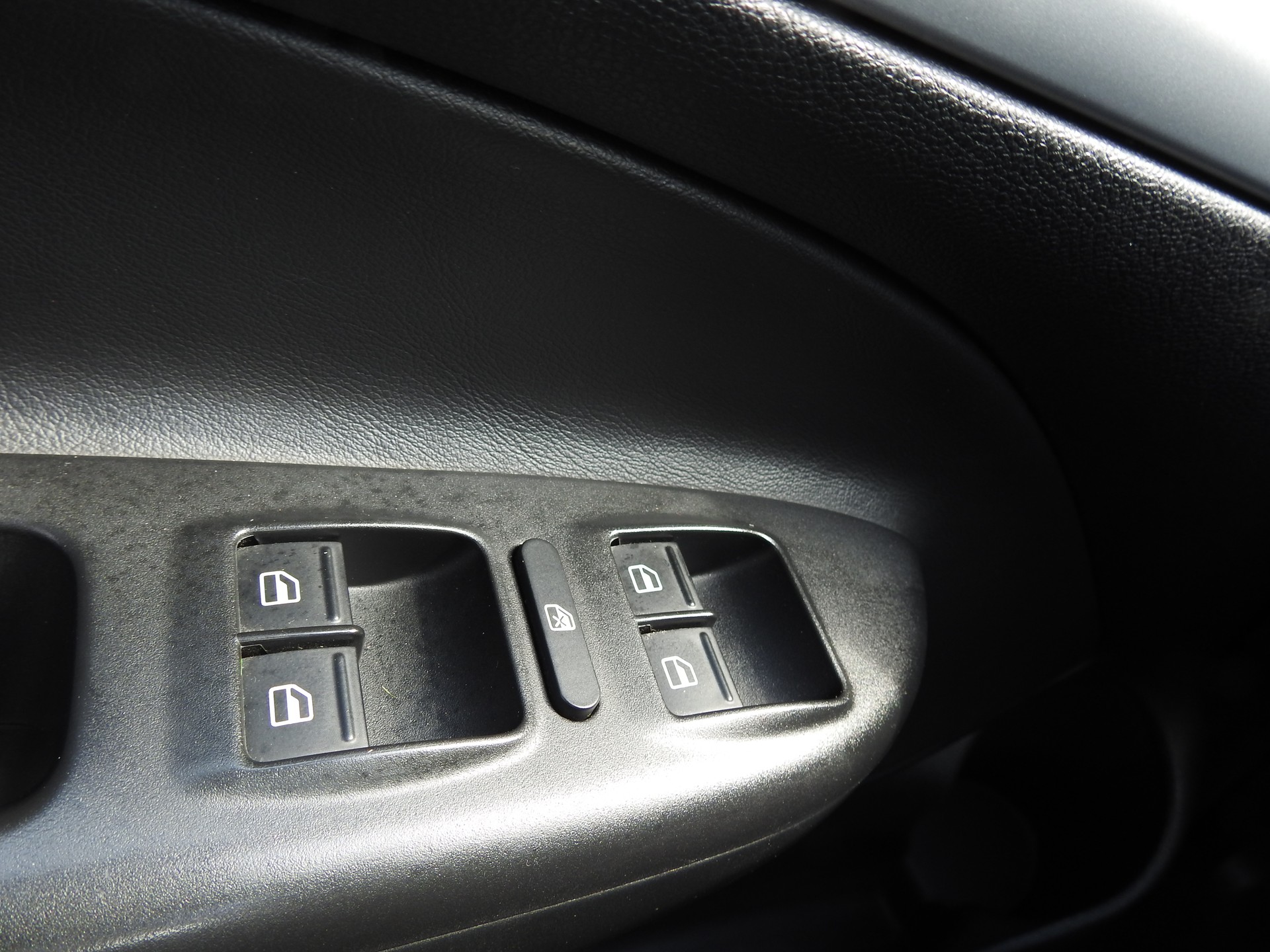 SKODA Octavia Scout 2.0 TDI 4x4-image-21