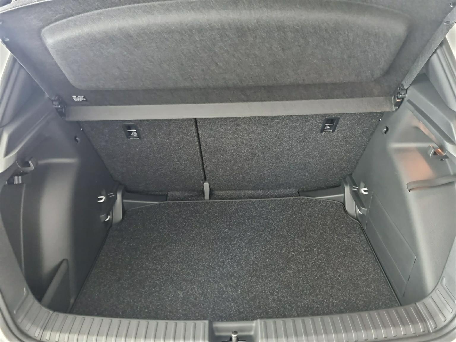 SKODA Fabia Monte Carlo 1.0 TSI DSG Pano-image-8