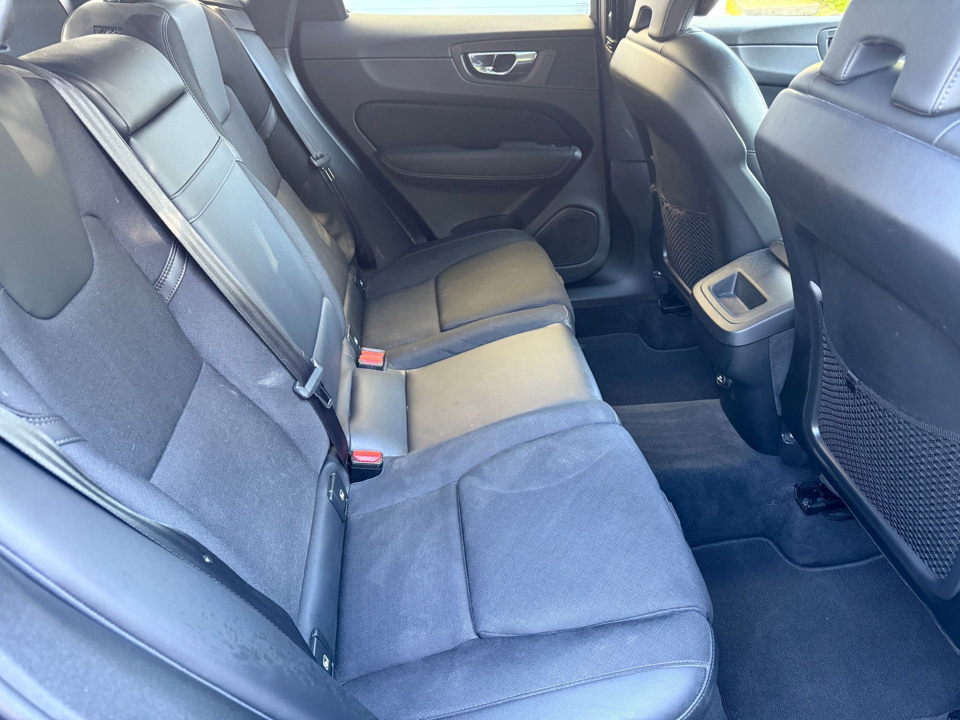 VOLVO XC60 D4 AWD Momentum Geartronic-image-12