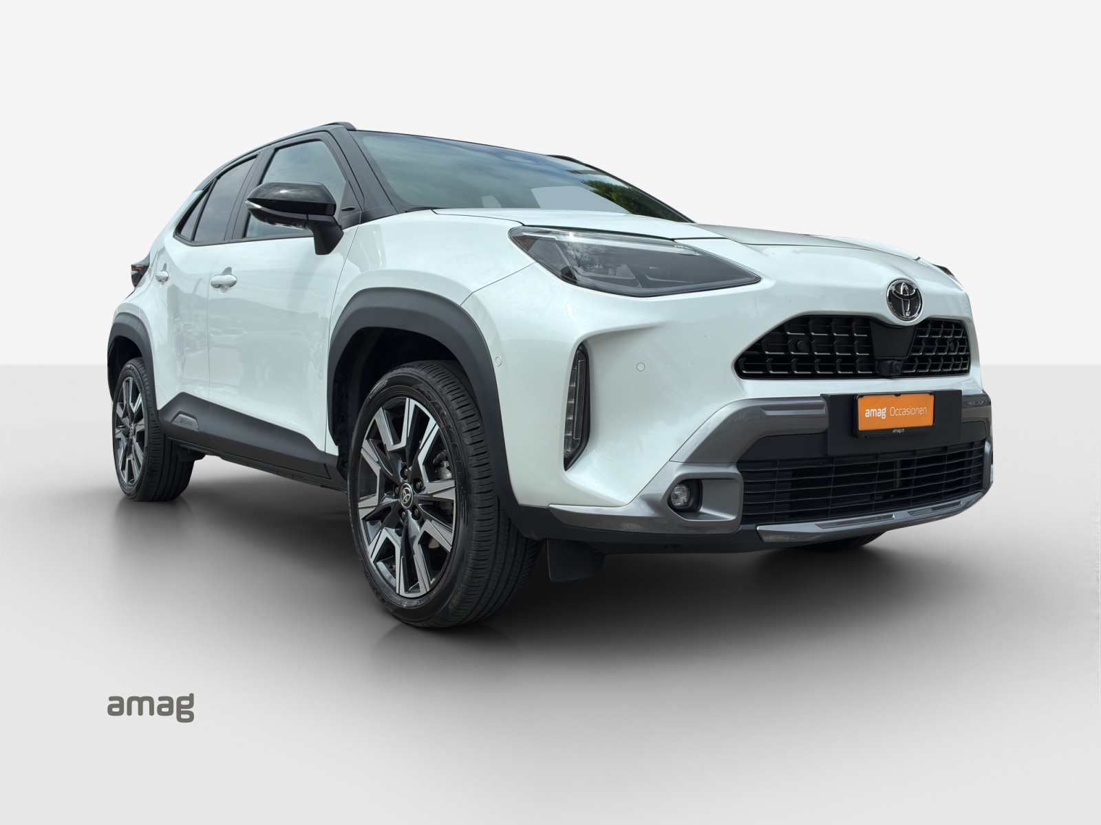 TOYOTA Yaris Cross 1.5 Premier Edition AWDi e-CVT-image-5