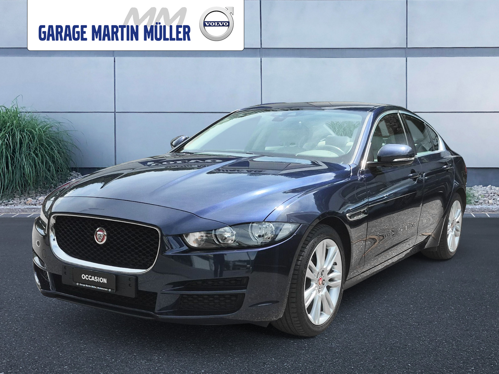 JAGUAR XE 2.0 D 180 Prestige AWD-image-0