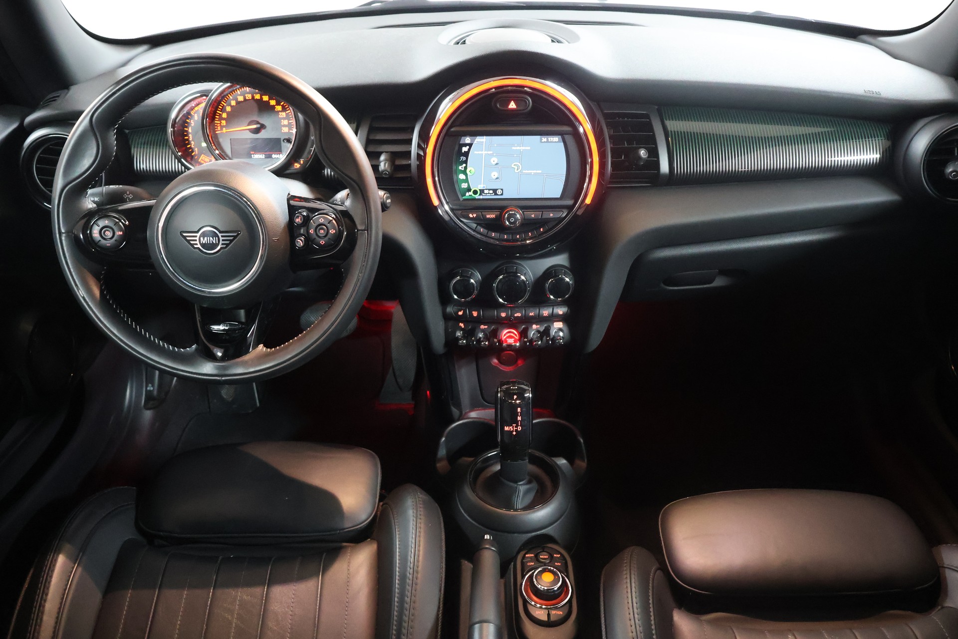 MINI Cooper Steptronic DKG-image-8