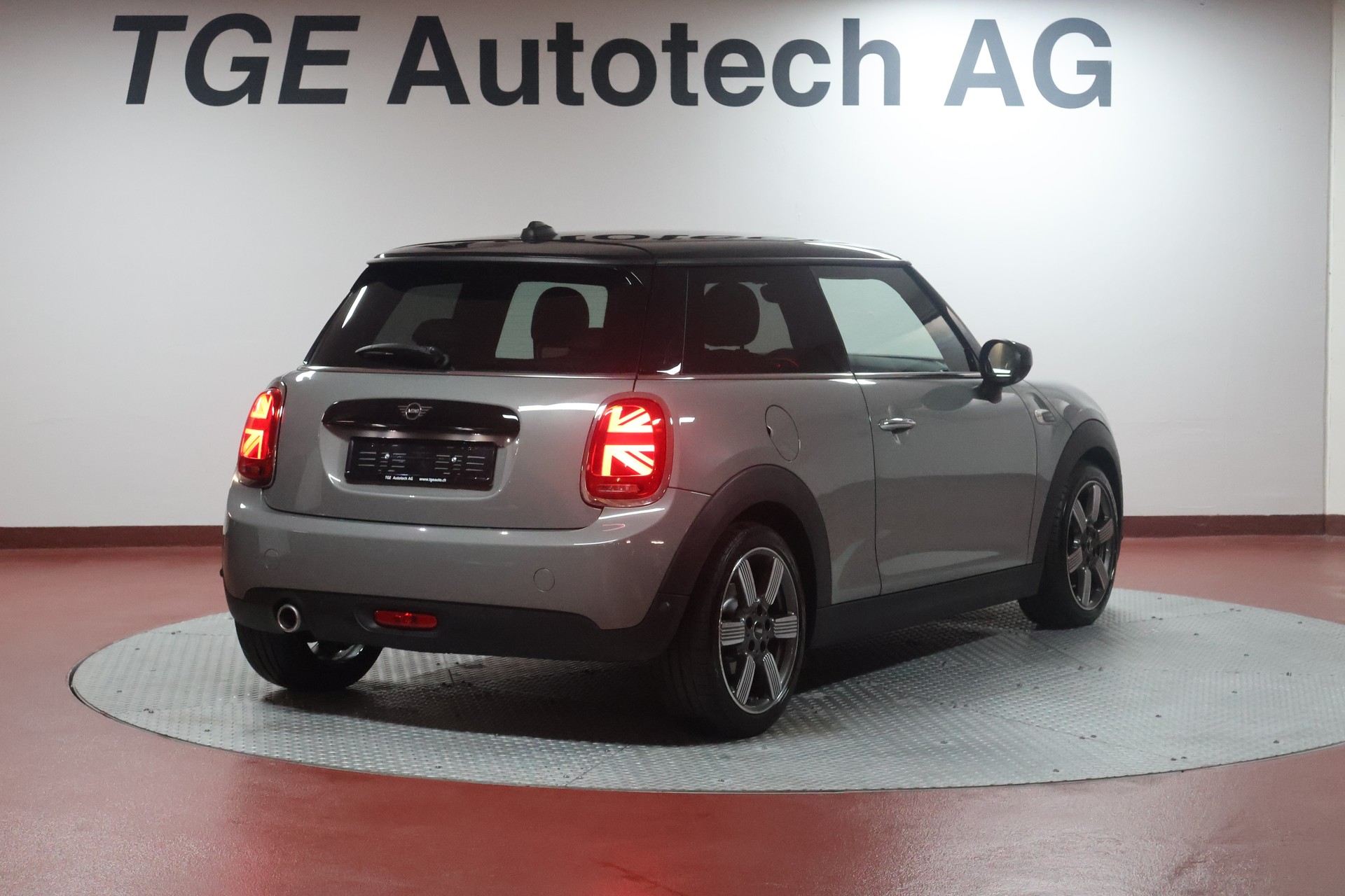 MINI Cooper Steptronic DKG-image-14