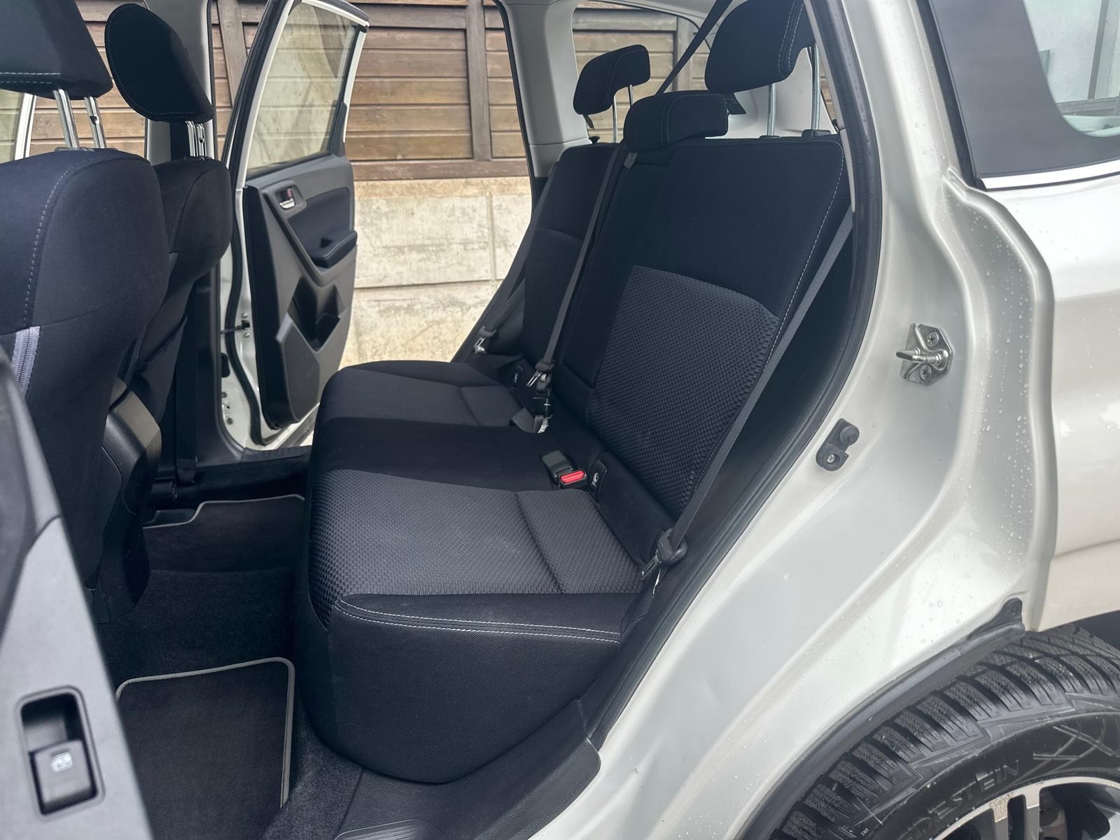 SUBARU Forester 2.0i Swiss Lineartronic-image-7