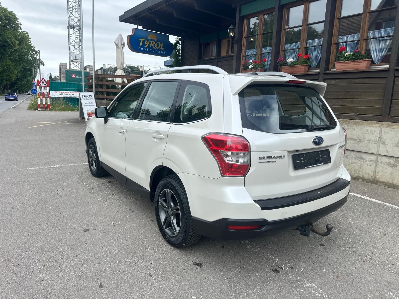 SUBARU Forester 2.0i Swiss Lineartronic-image-2