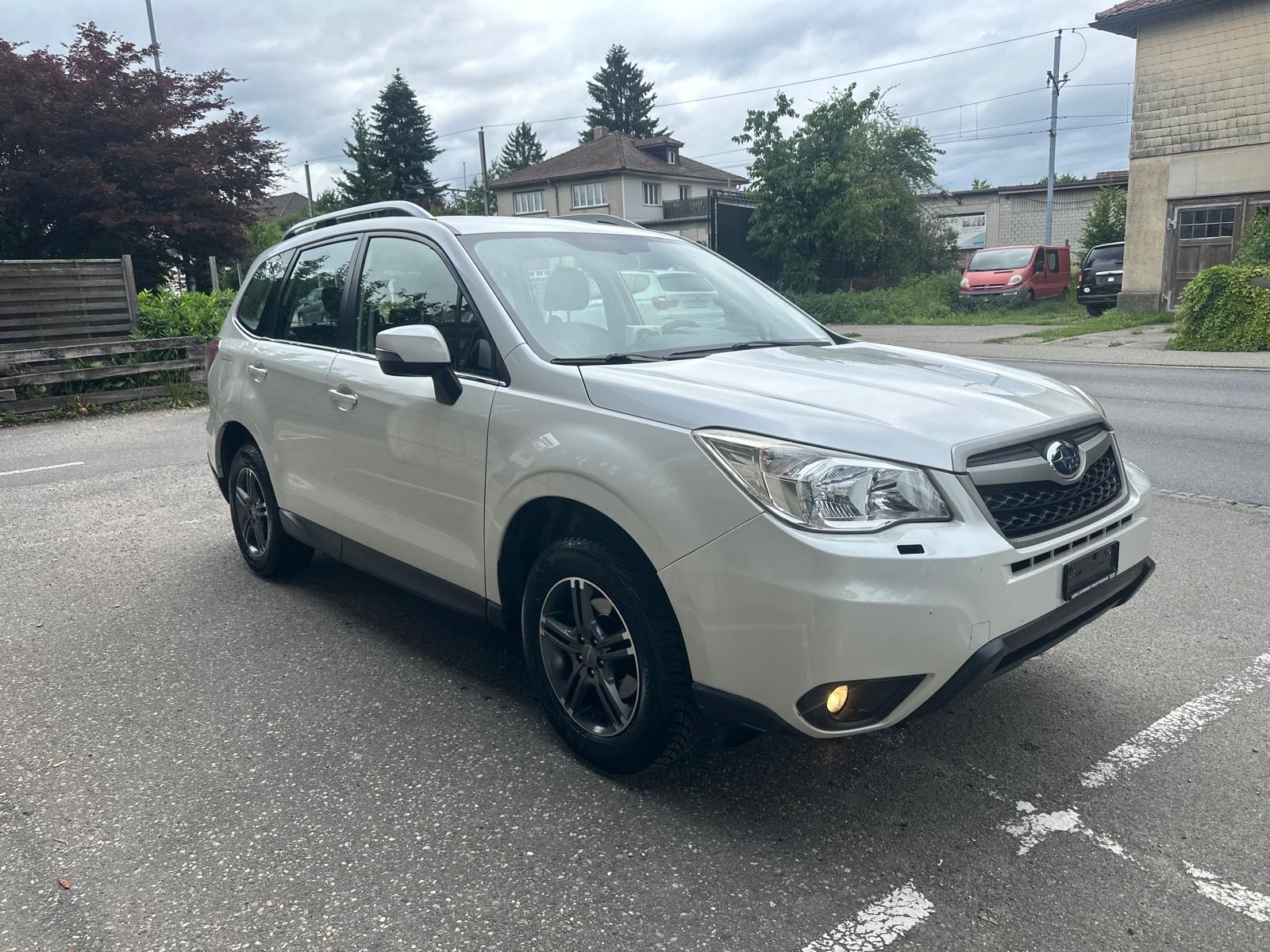 SUBARU Forester 2.0i Swiss Lineartronic-image-0