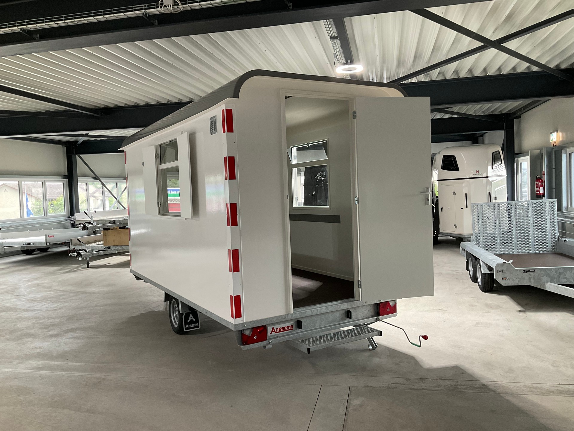 ANSSEMS PTS 1400 Bauwagen-image-3