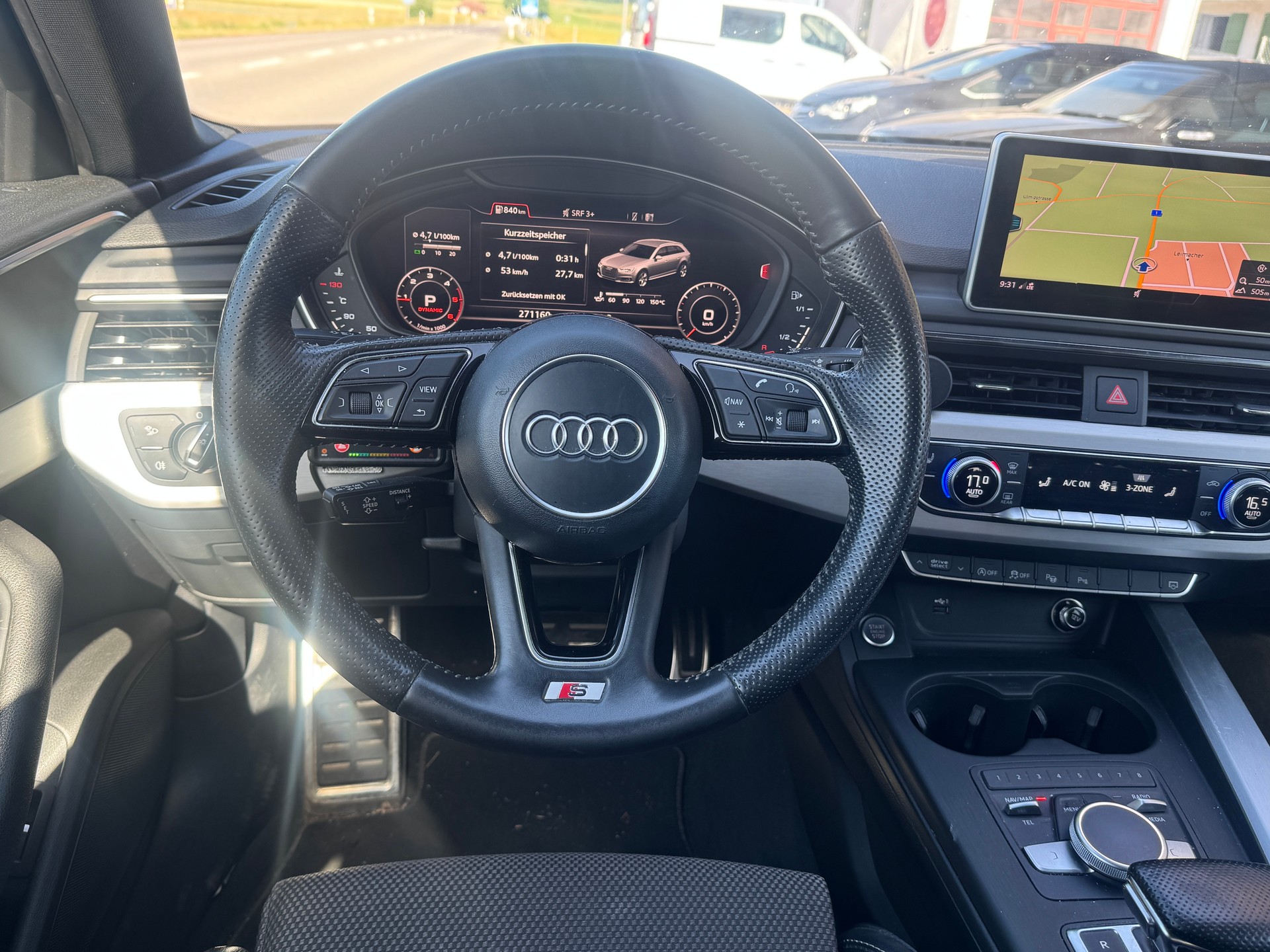 AUDI A4 Avant 2.0 TDI Sport S-tronic-image-9