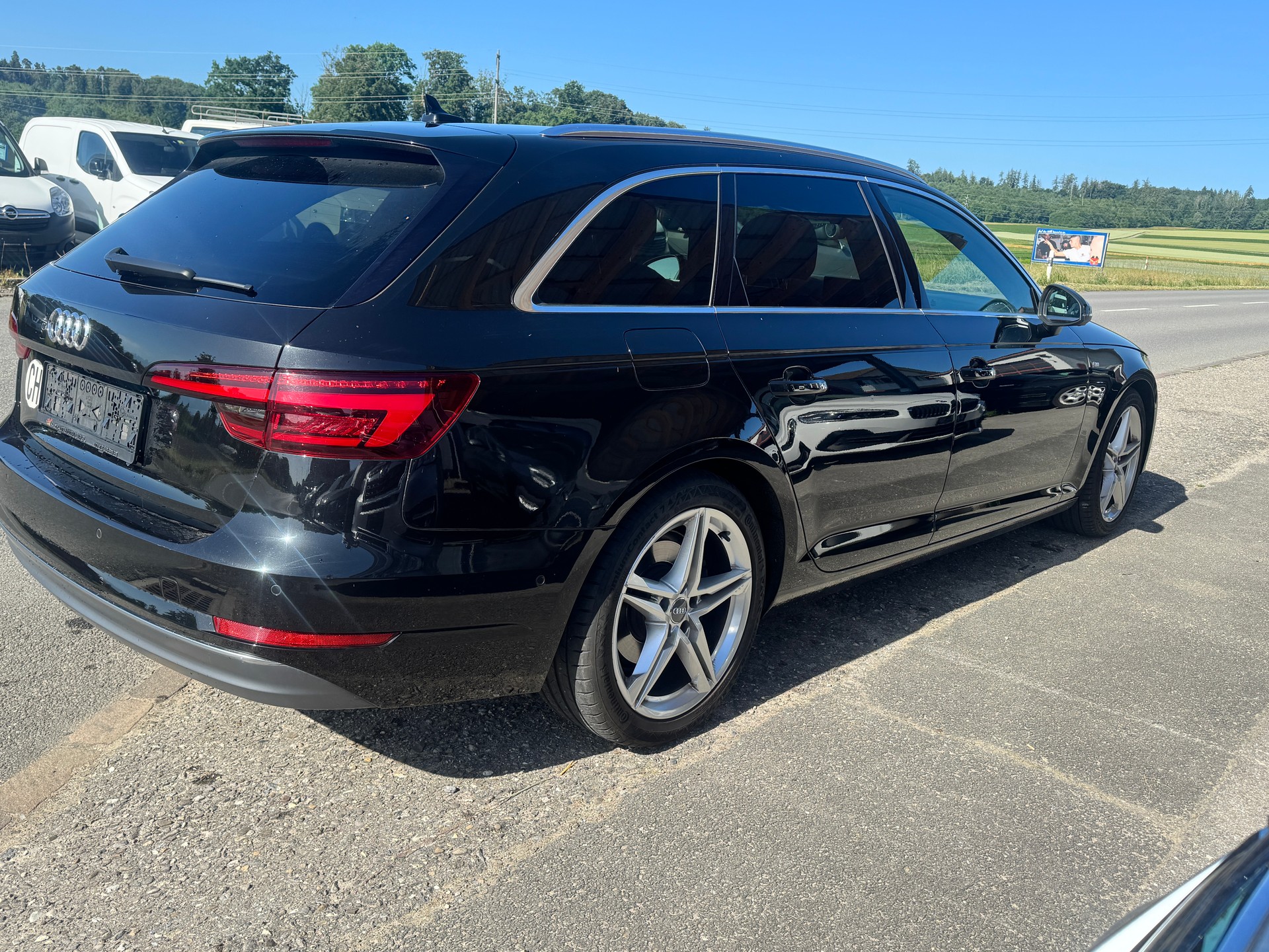 AUDI A4 Avant 2.0 TDI Sport S-tronic-image-7